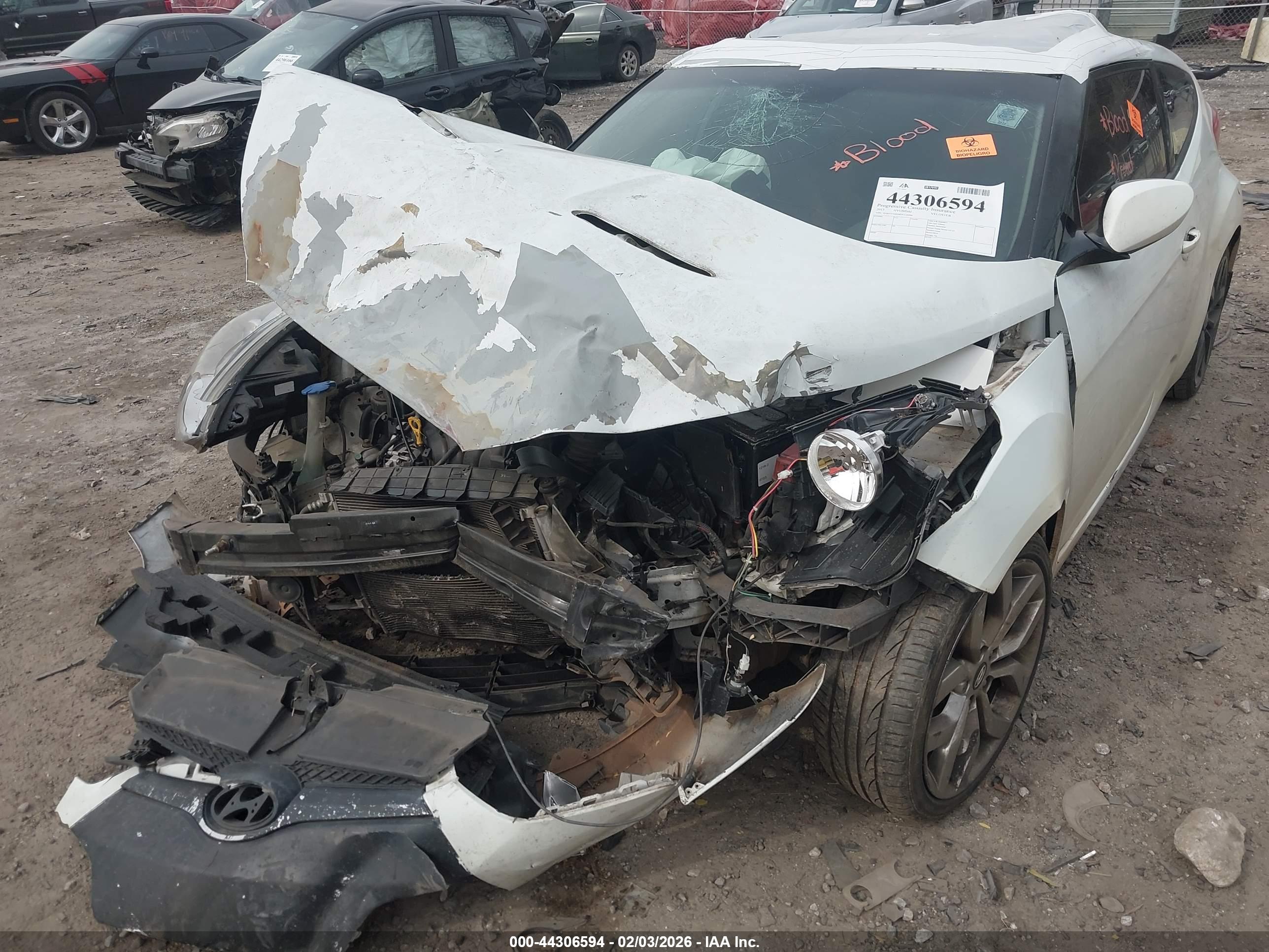 HYUNDAI VELOSTER image 6