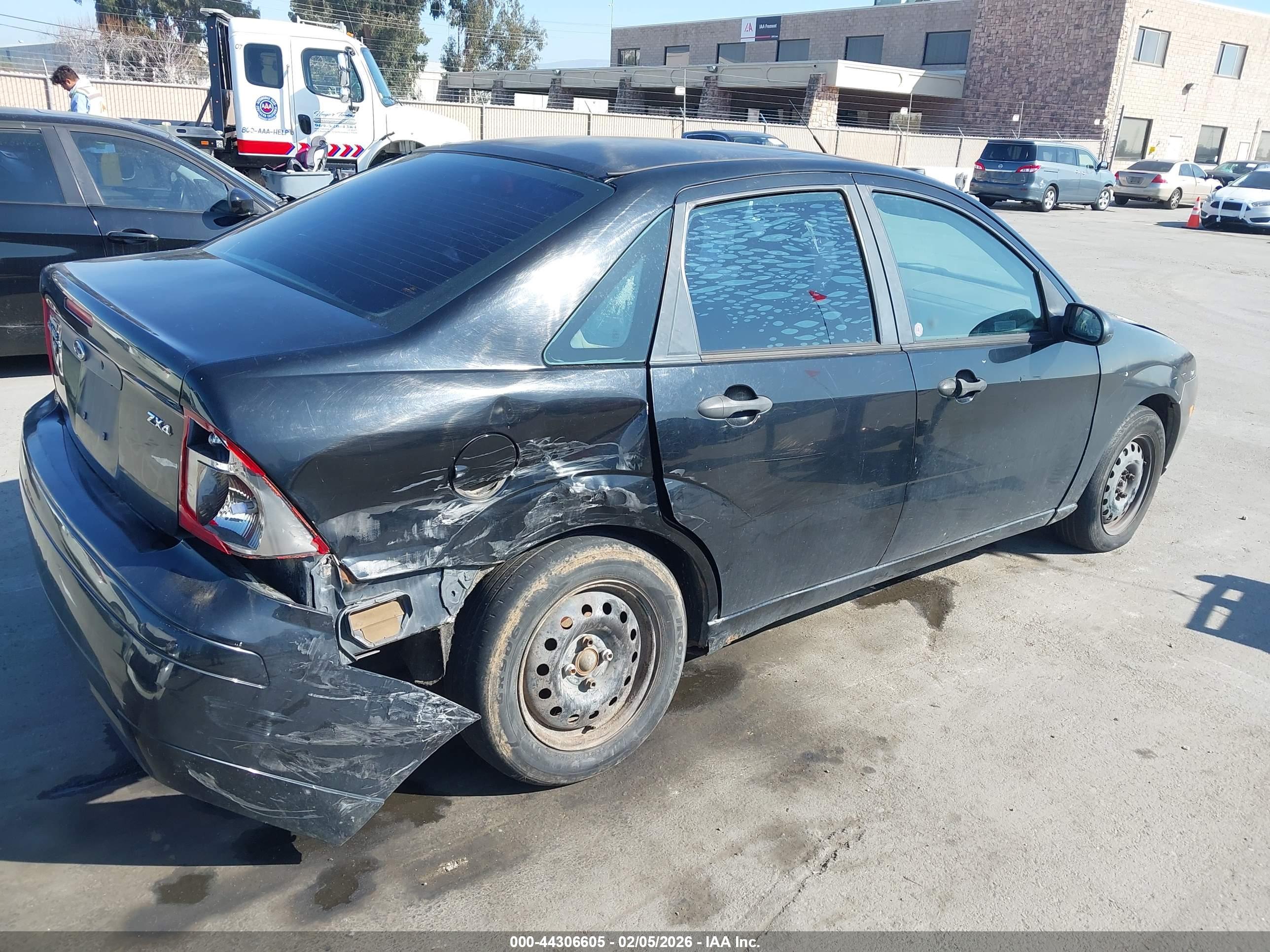 FORD FOCUS image 4