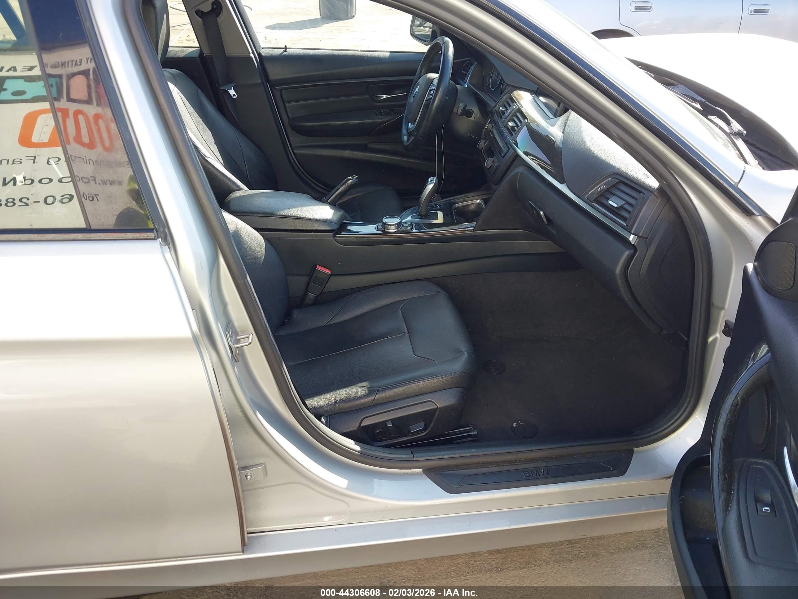 BMW 328I image 5