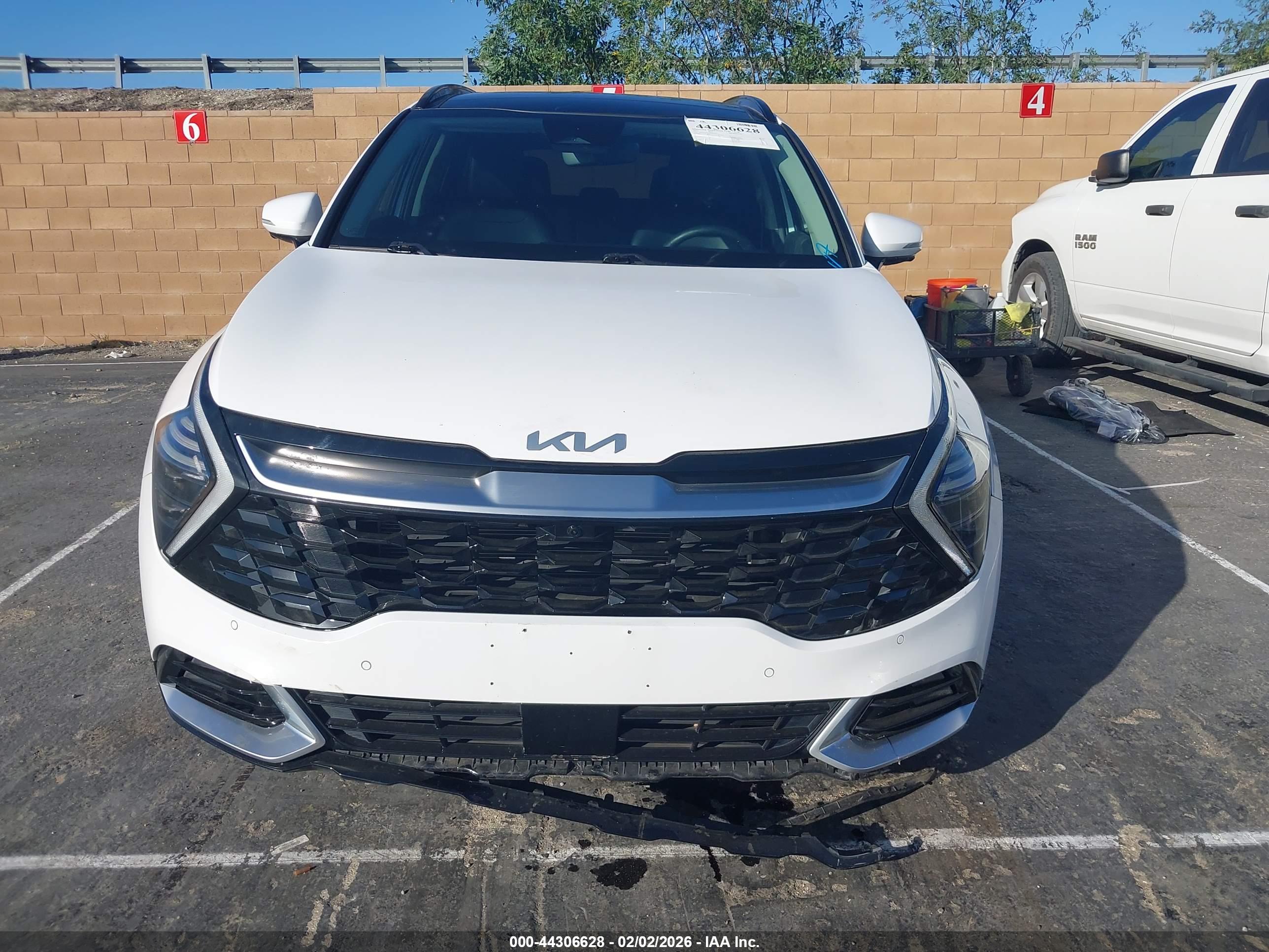 KIA SPORTAGE image 6