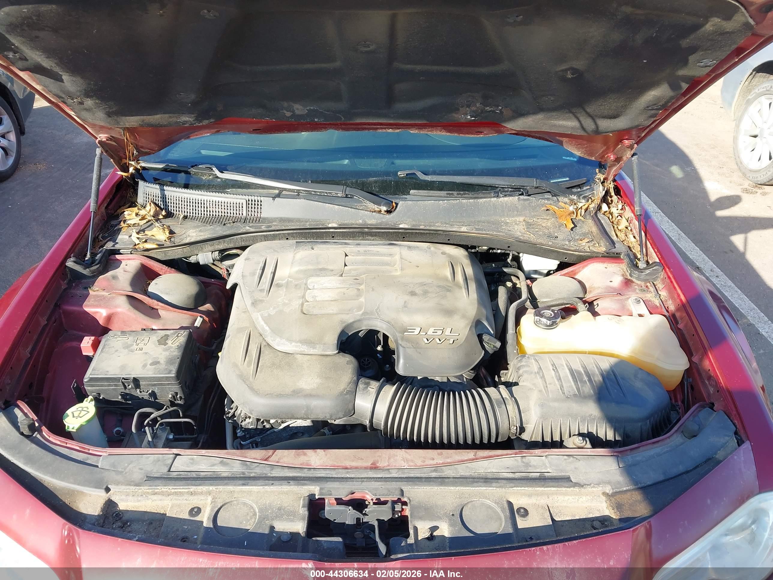 CHRYSLER 300 image 10