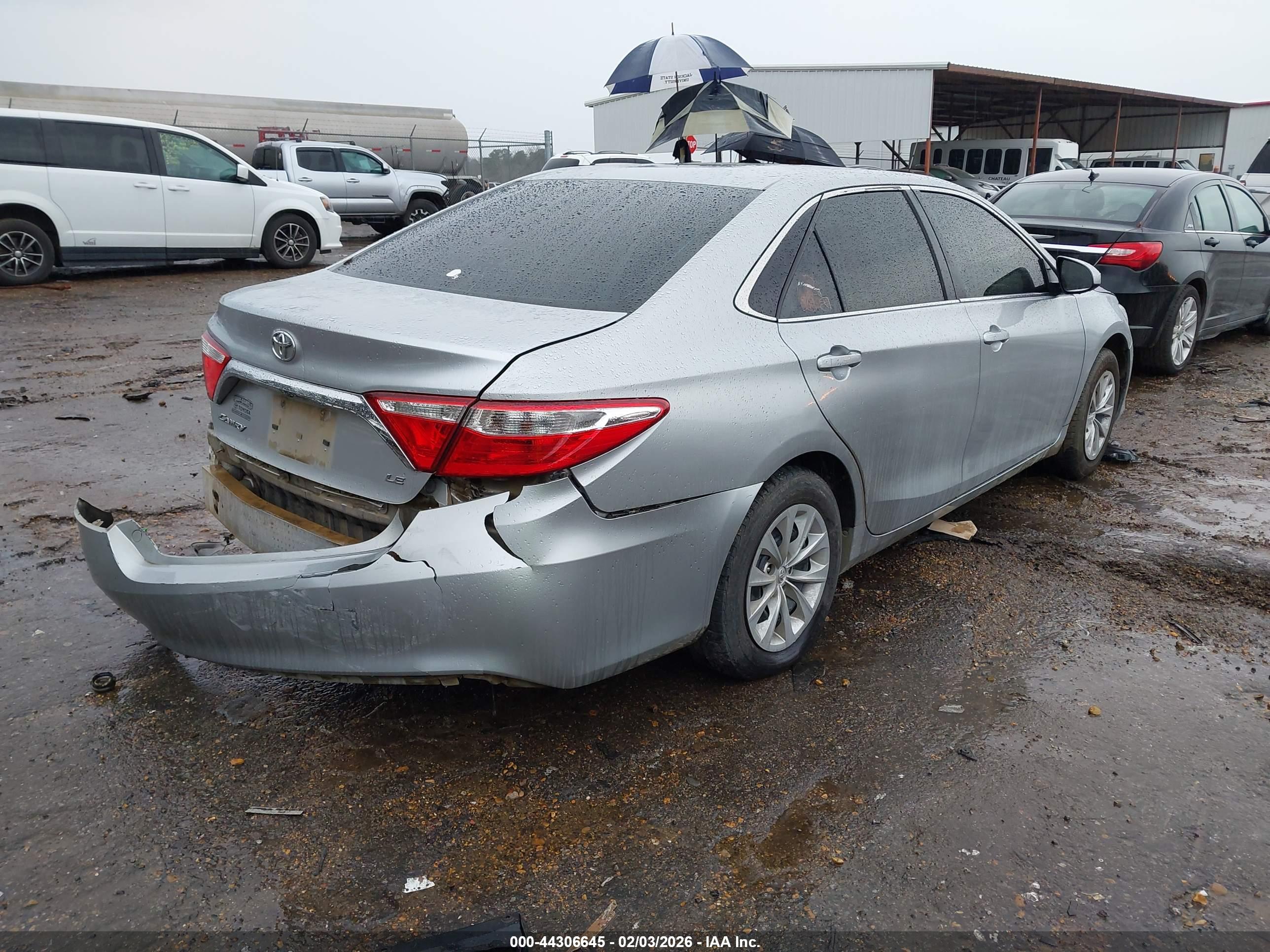 TOYOTA CAMRY image 4