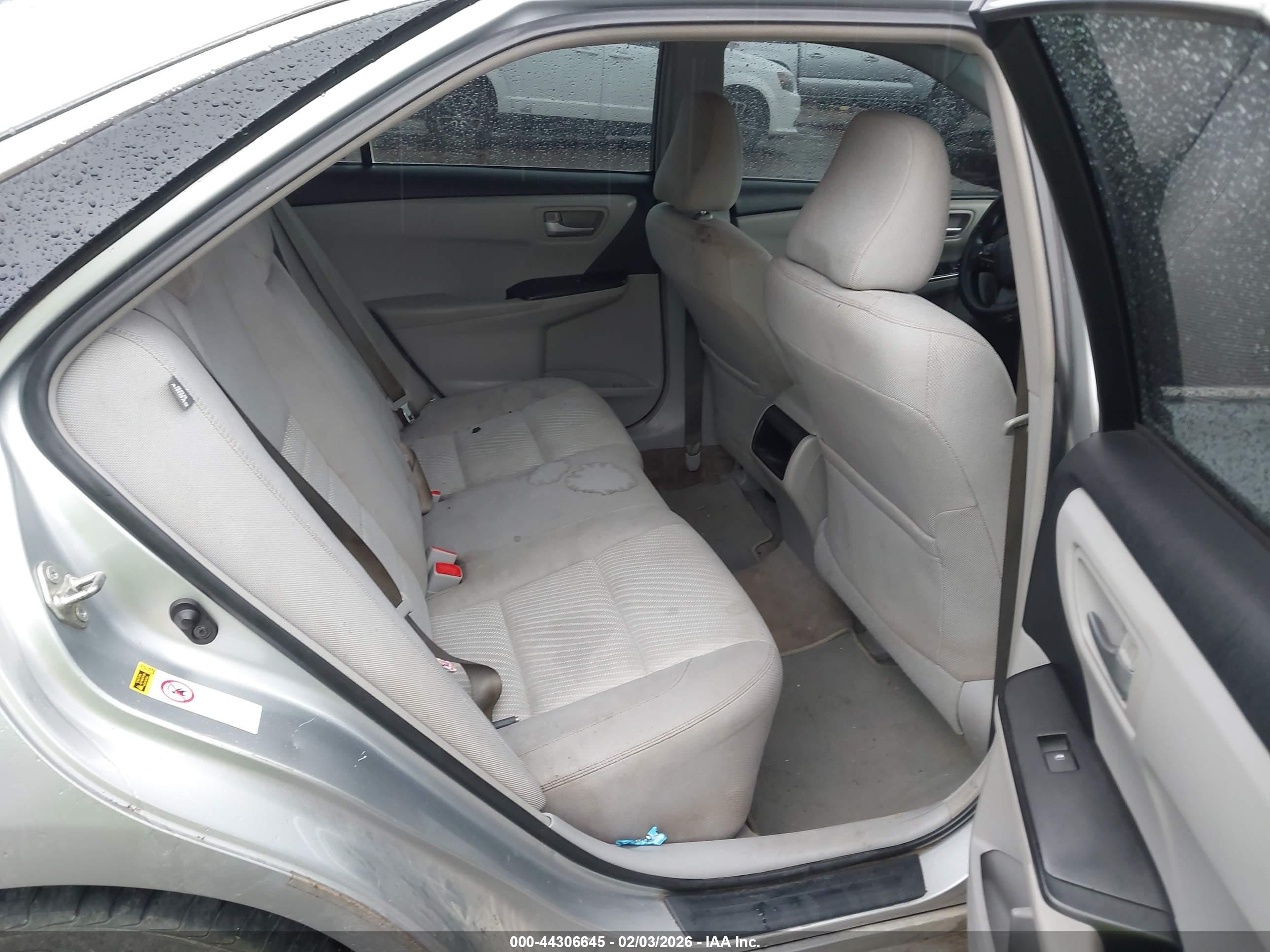TOYOTA CAMRY image 8