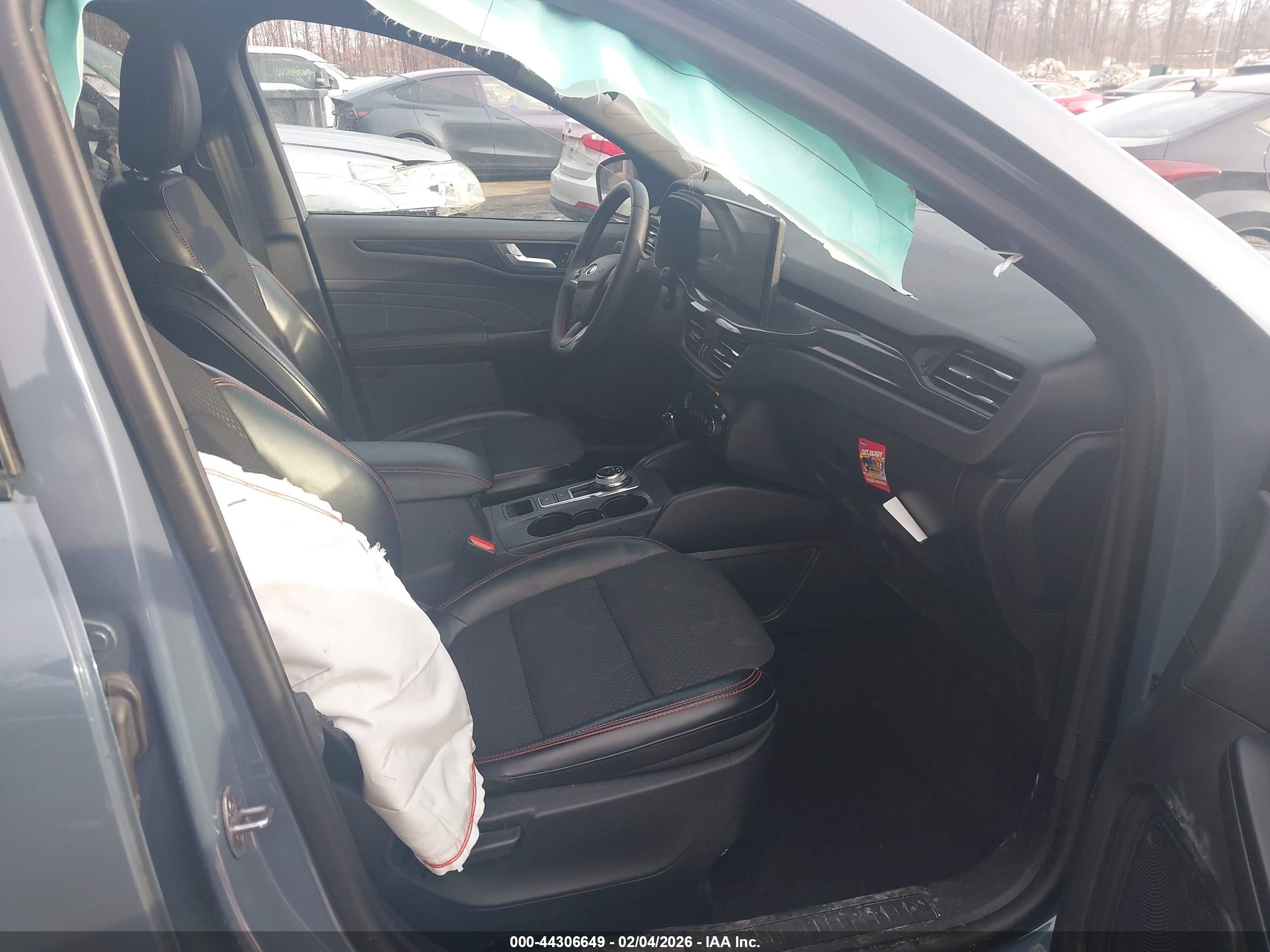 FORD ESCAPE image 5