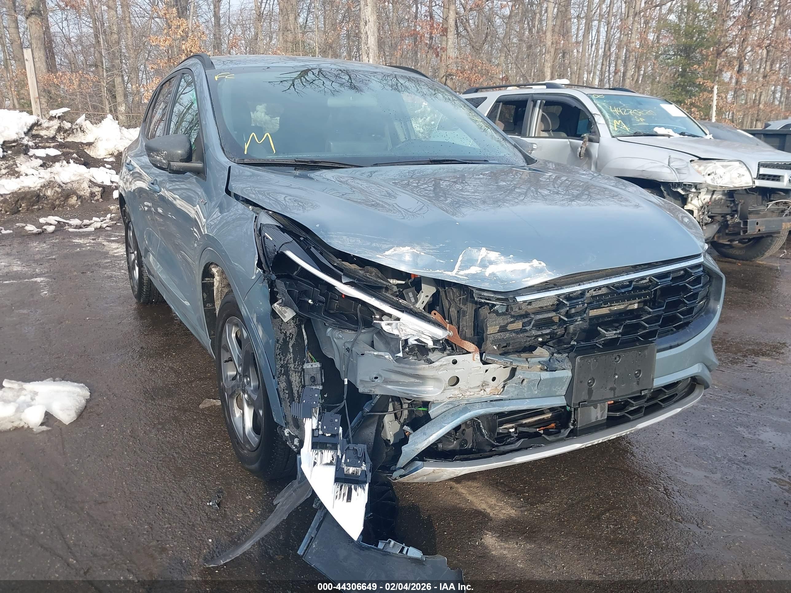 FORD ESCAPE image 6