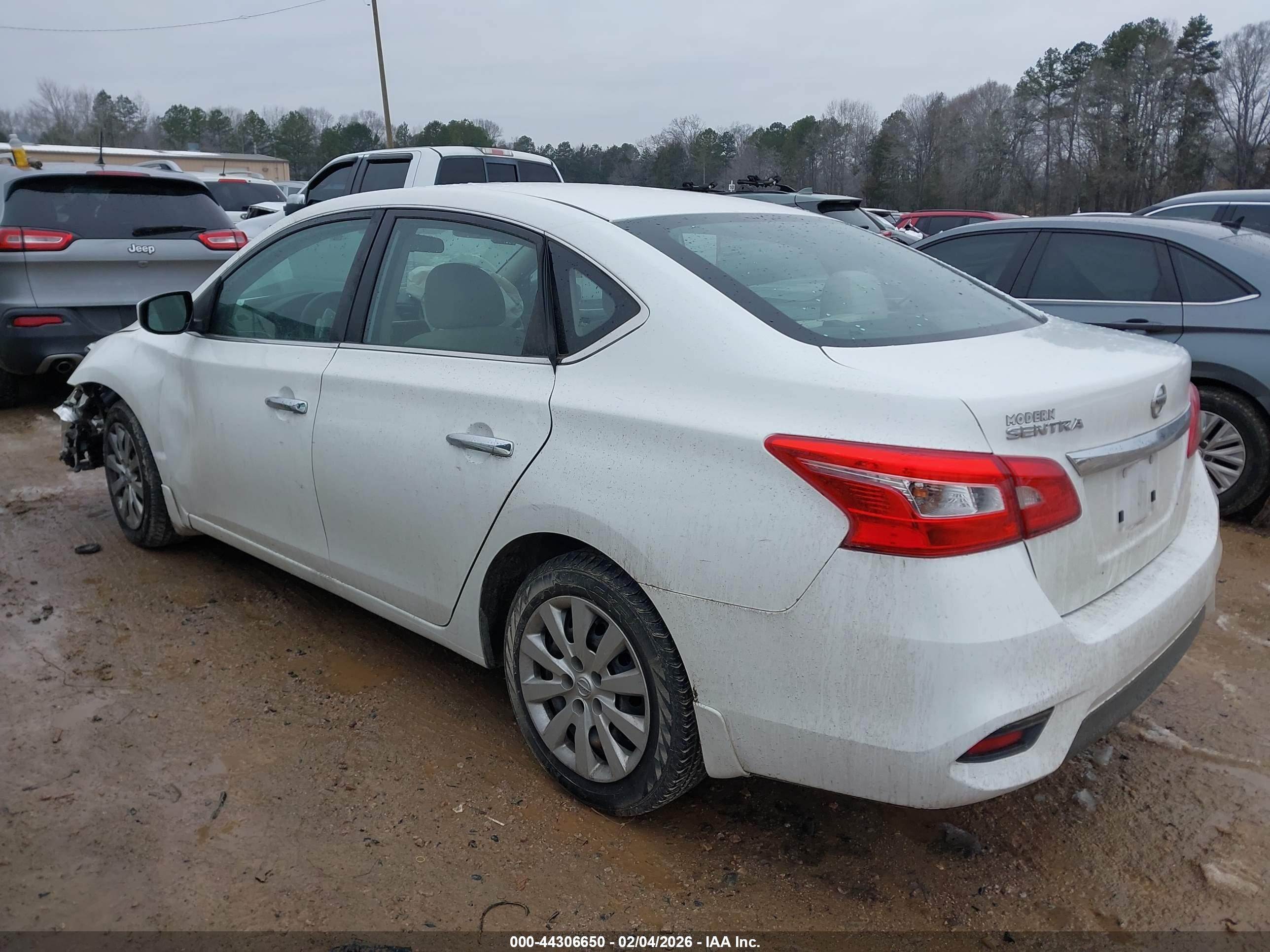 NISSAN SENTRA image 3