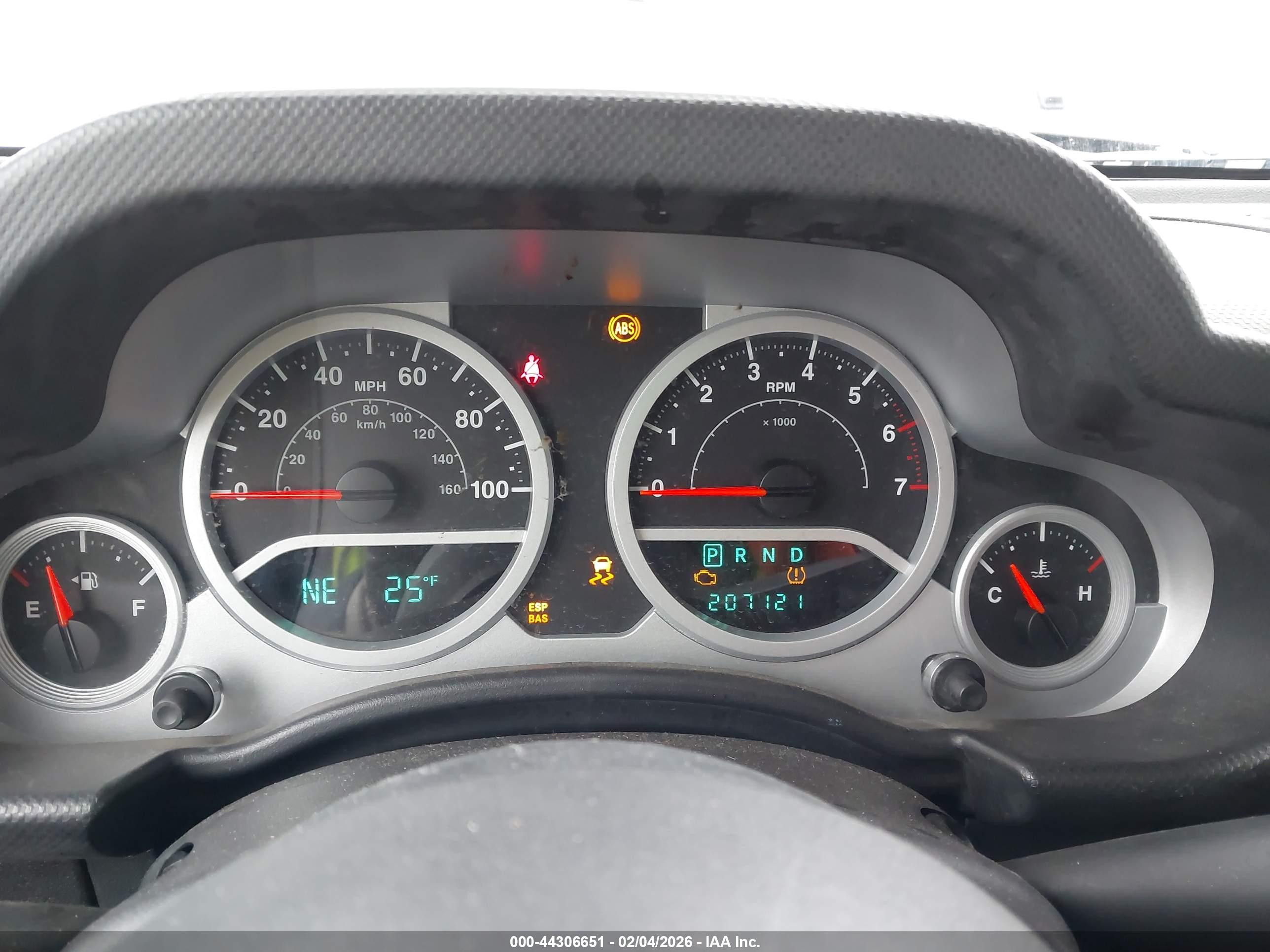 JEEP WRANGLER image 7
