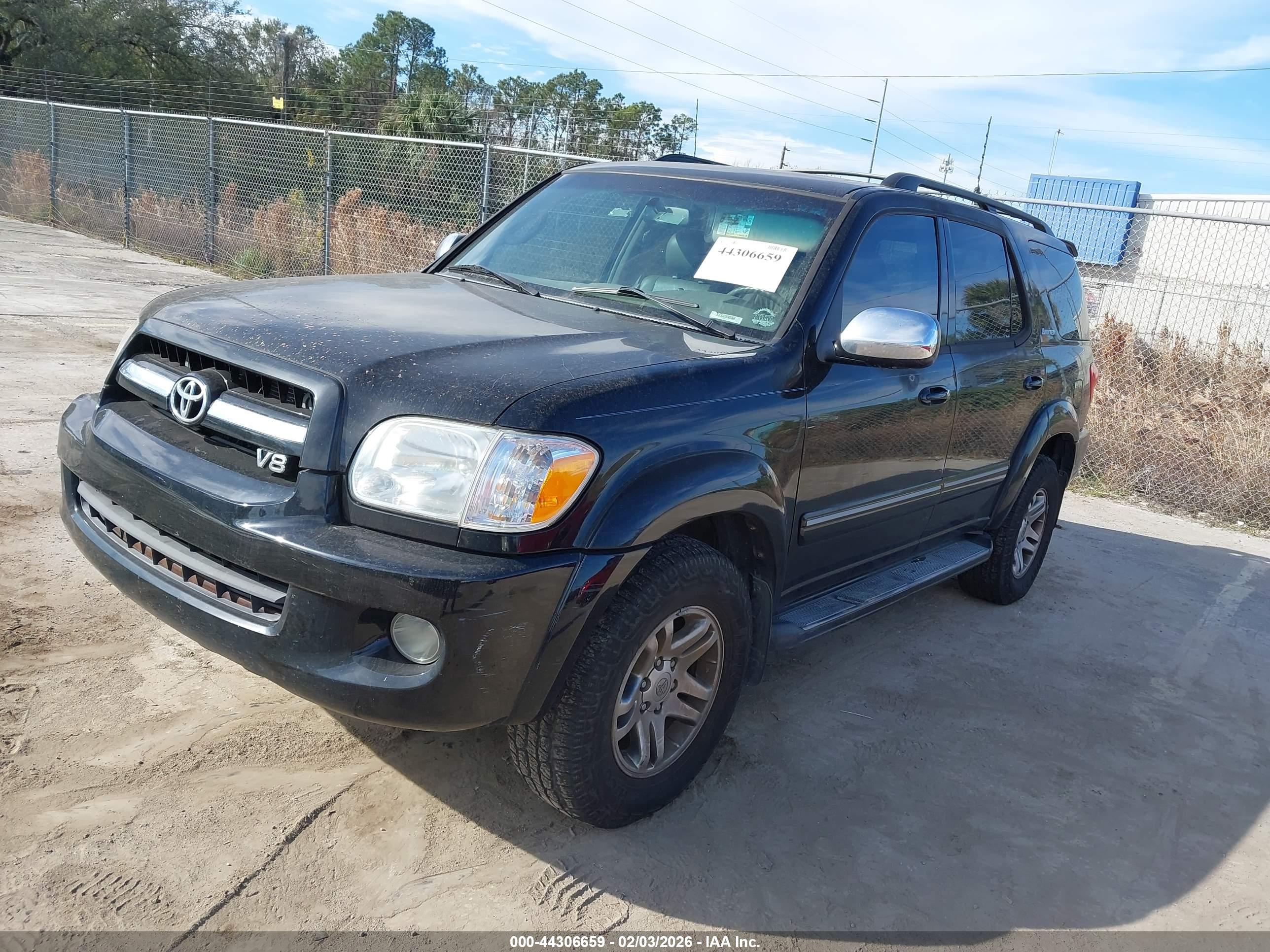 TOYOTA SEQUOIA image 2