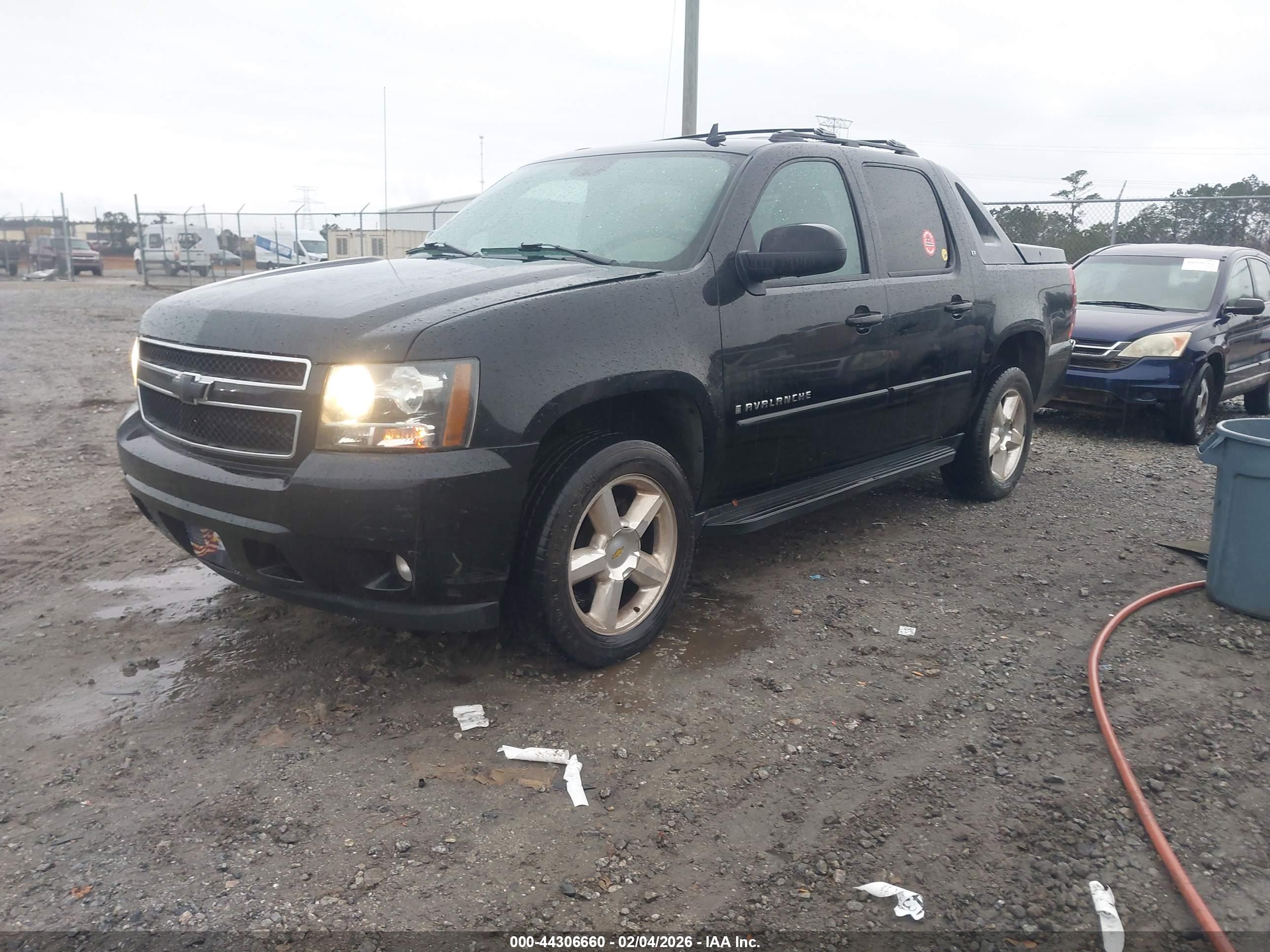 CHEVROLET AVALANCHE image 2