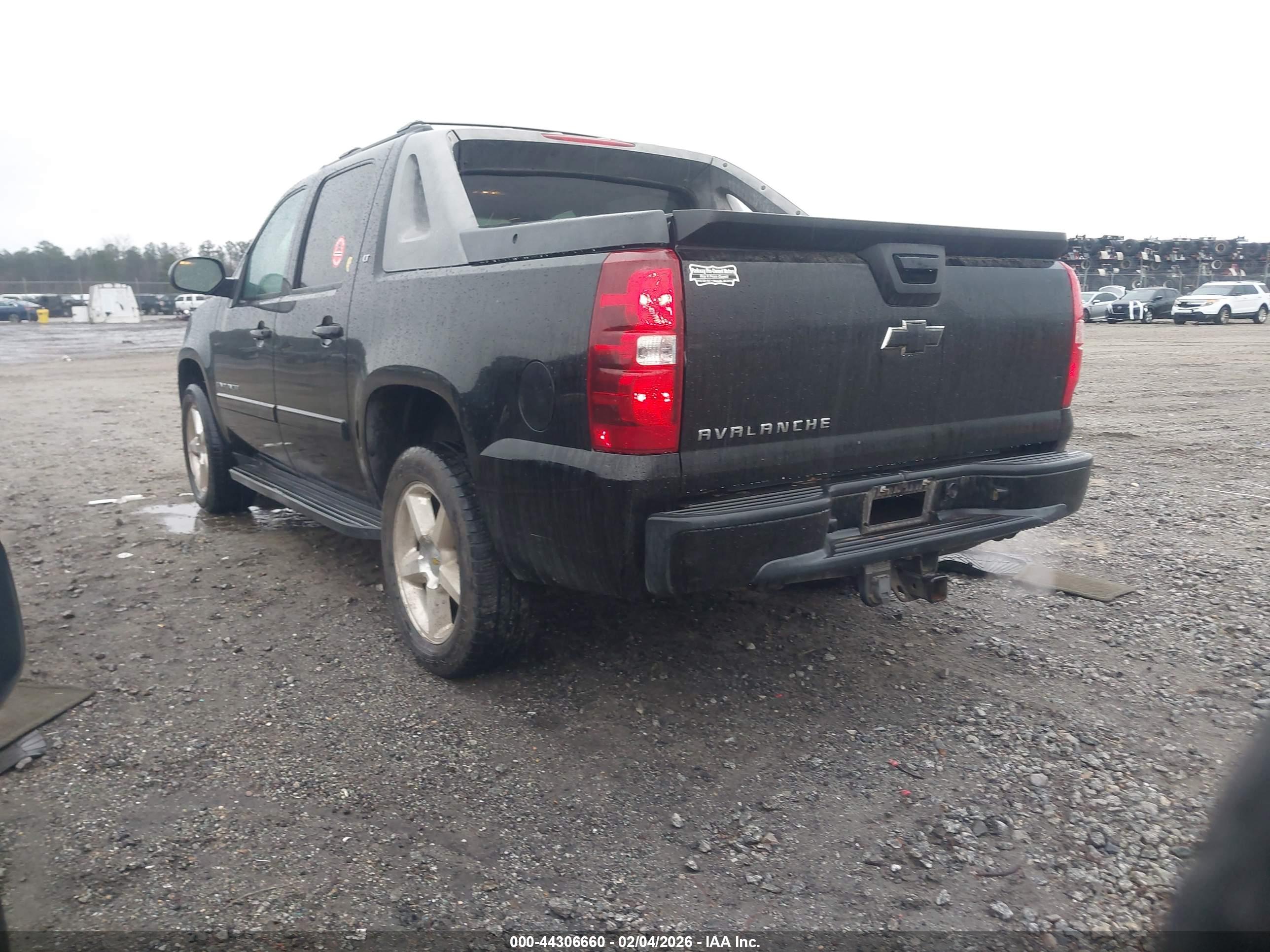 CHEVROLET AVALANCHE image 3