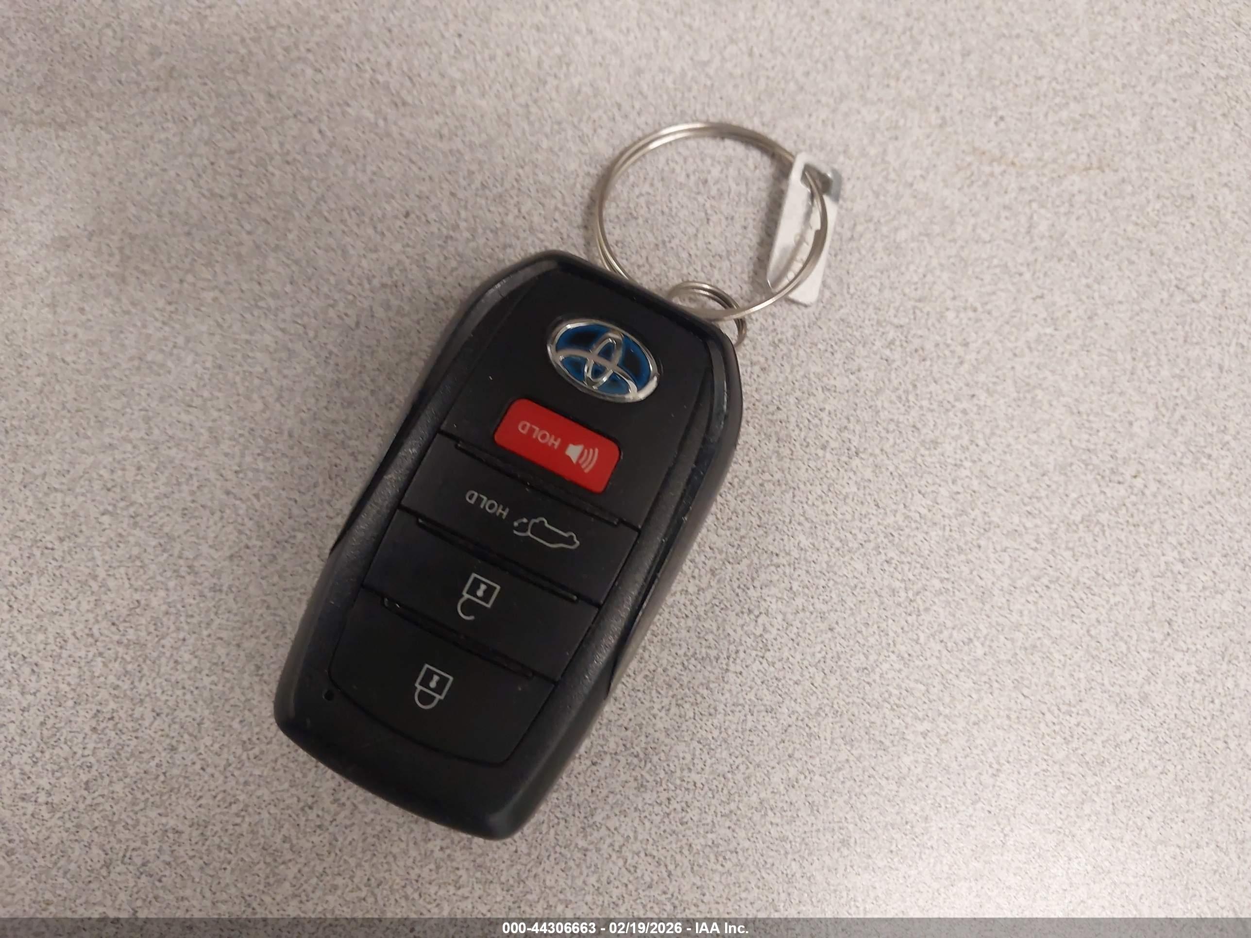TOYOTA VENZA image 11