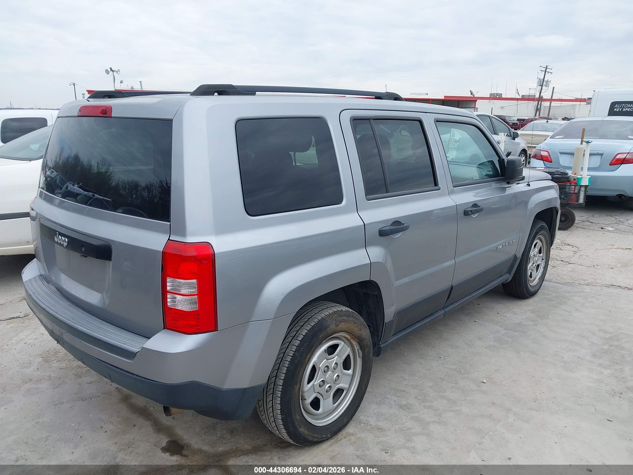 JEEP PATRIOT image 4