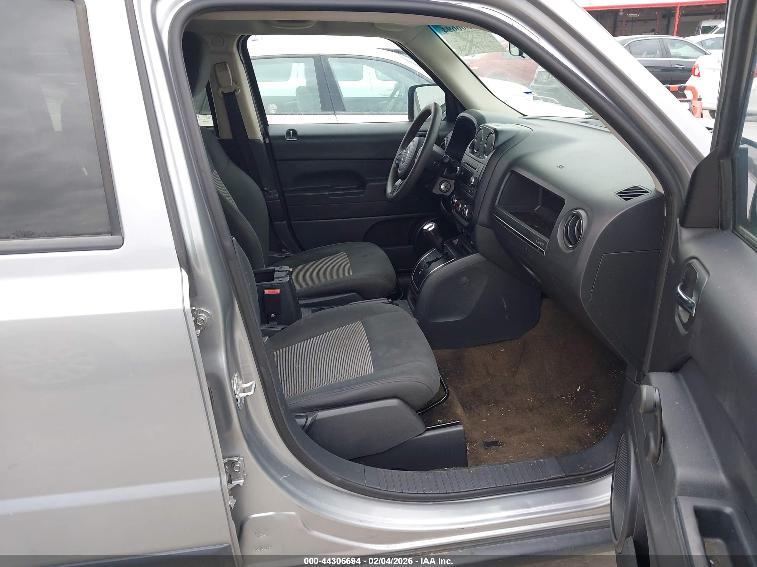 JEEP PATRIOT image 5