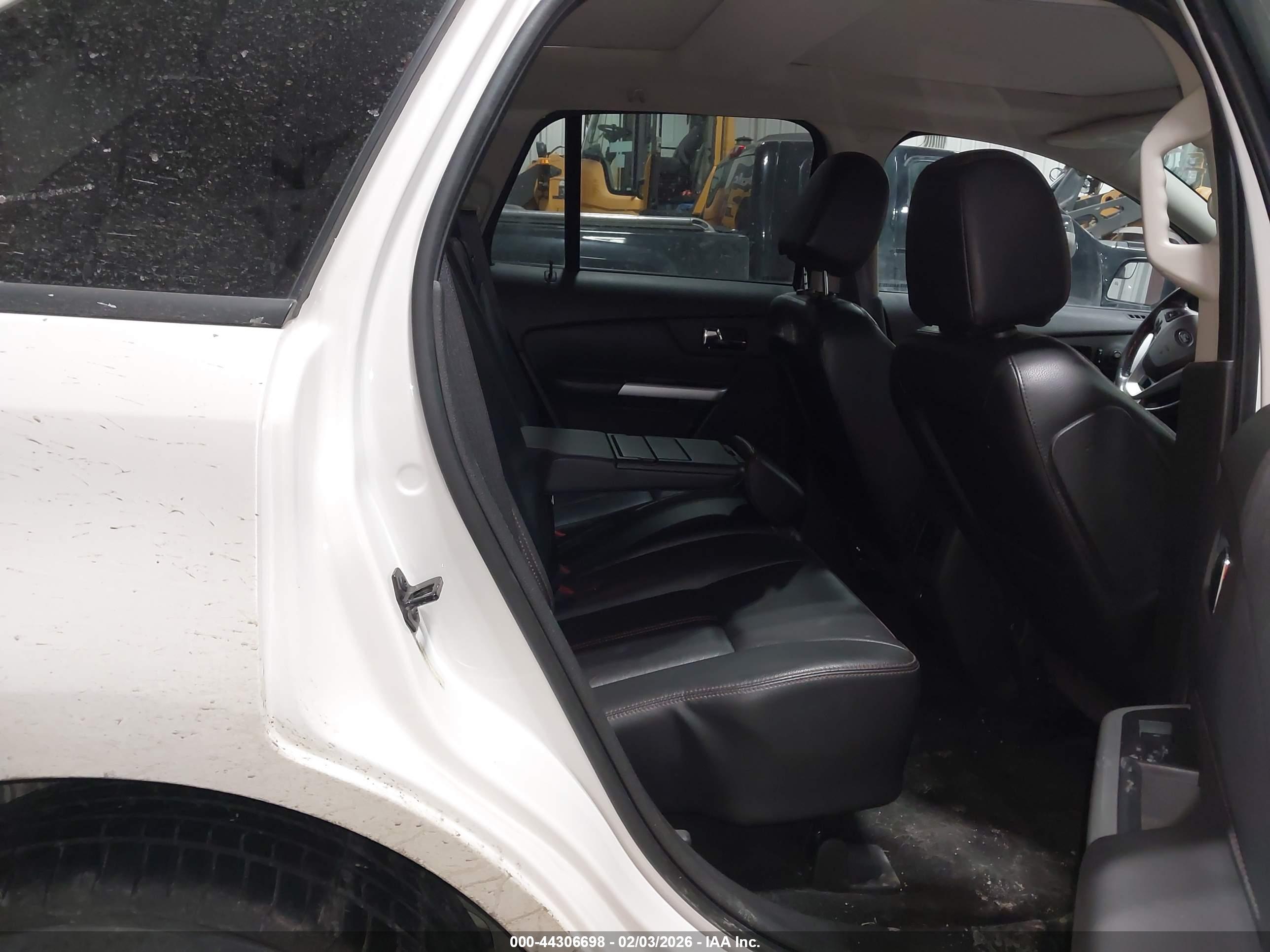 FORD EDGE image 8