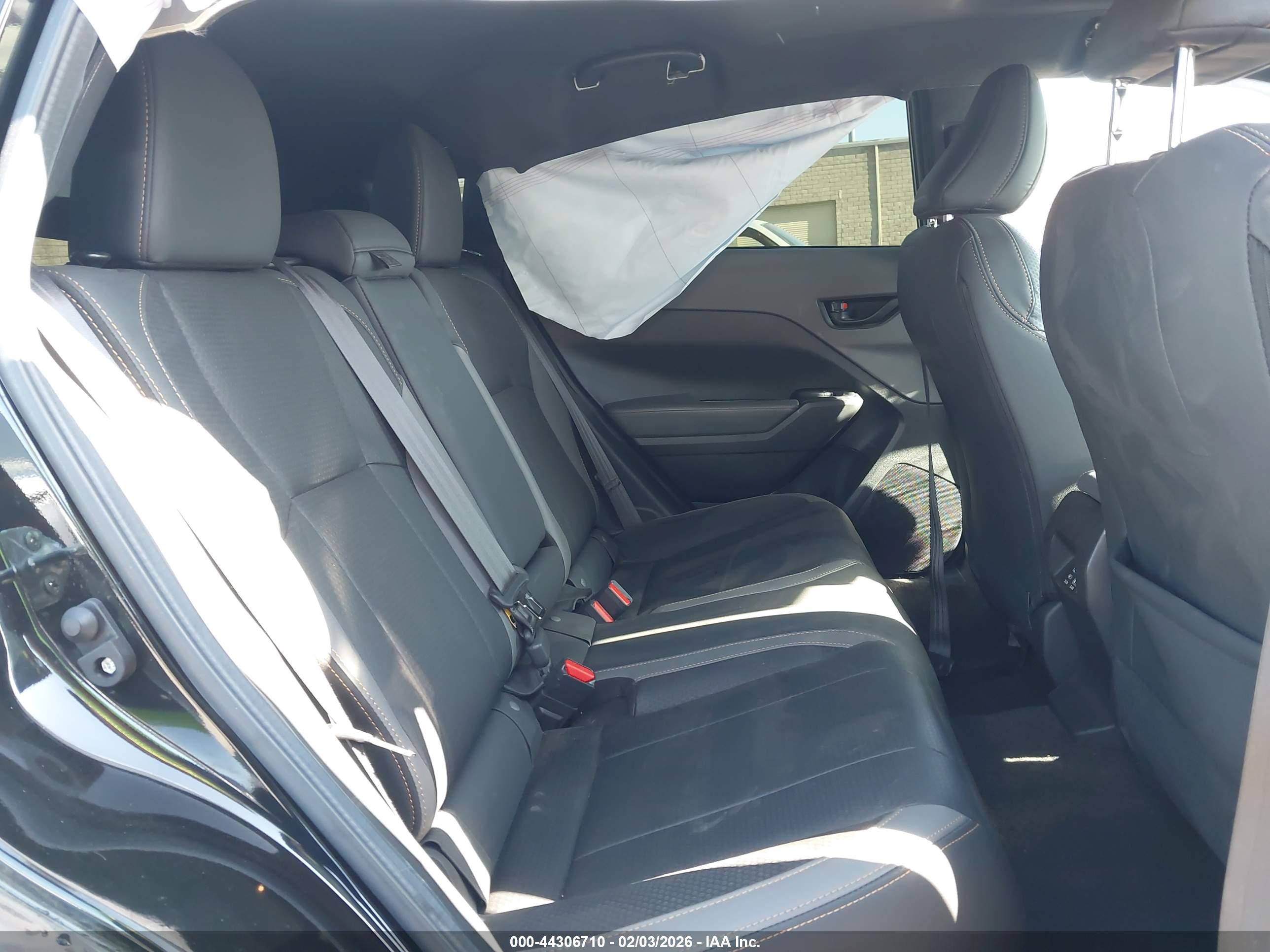 SUBARU CROSSTREK image 8