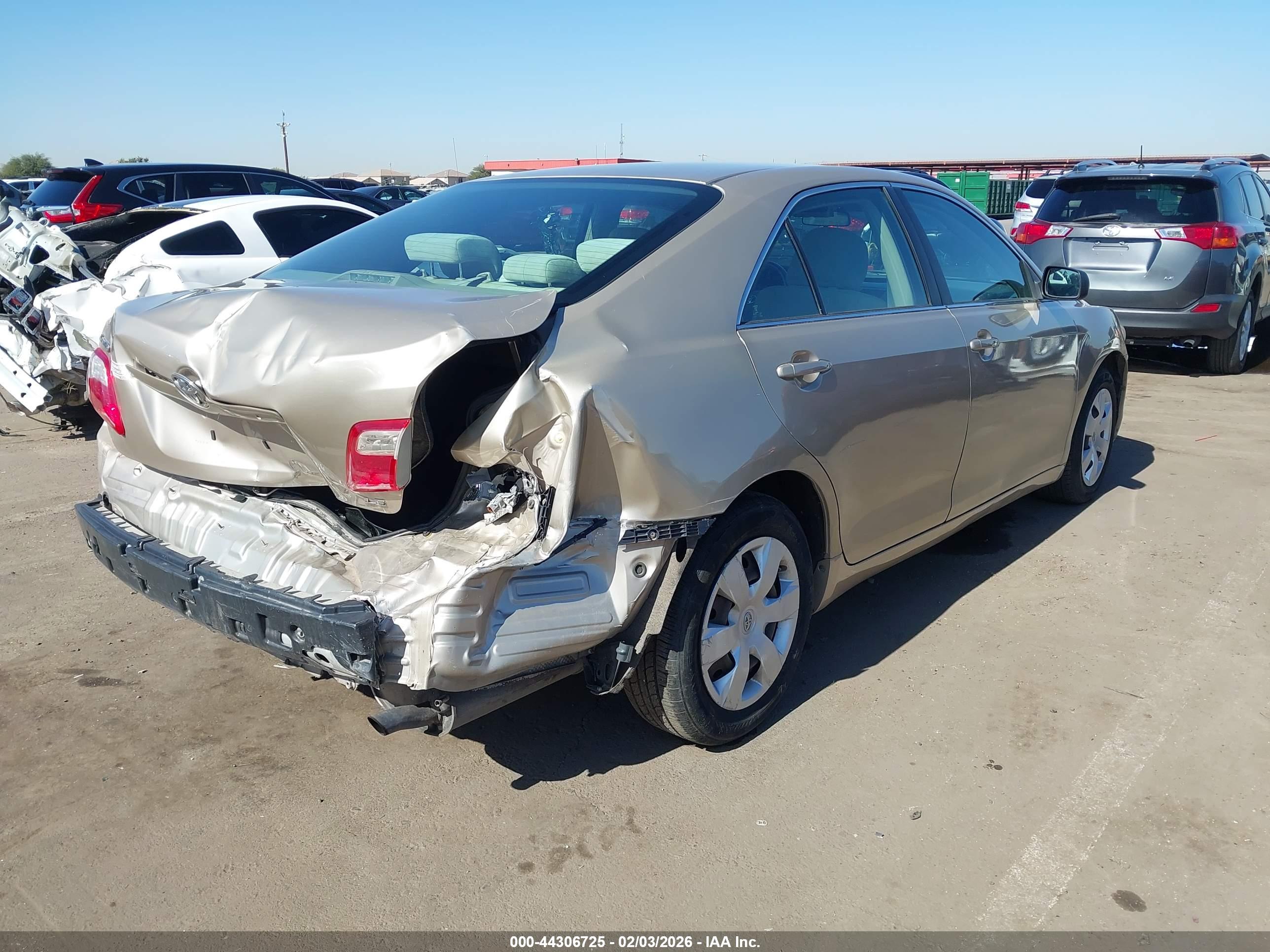 TOYOTA CAMRY image 4