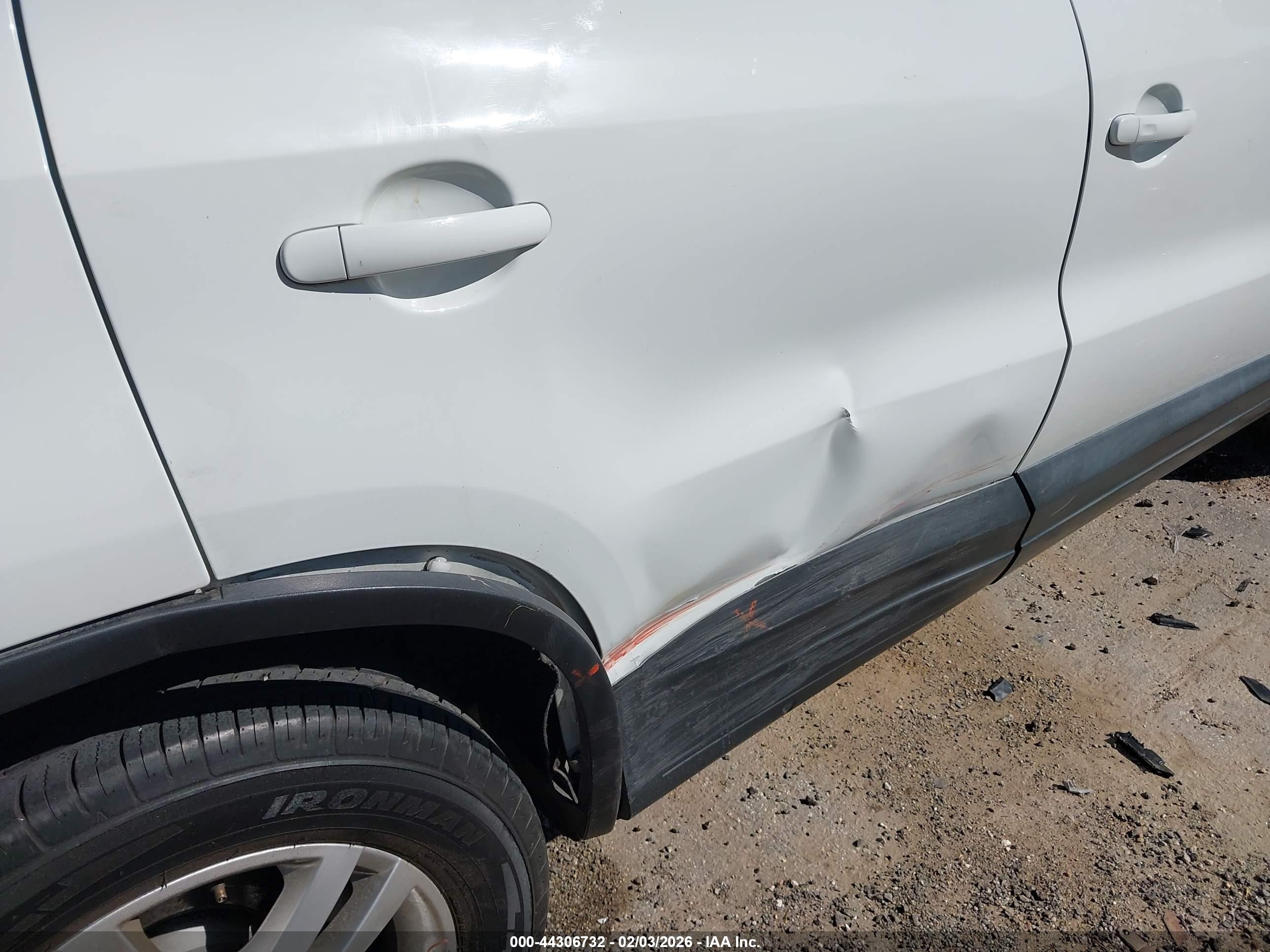 VOLKSWAGEN TIGUAN image 6