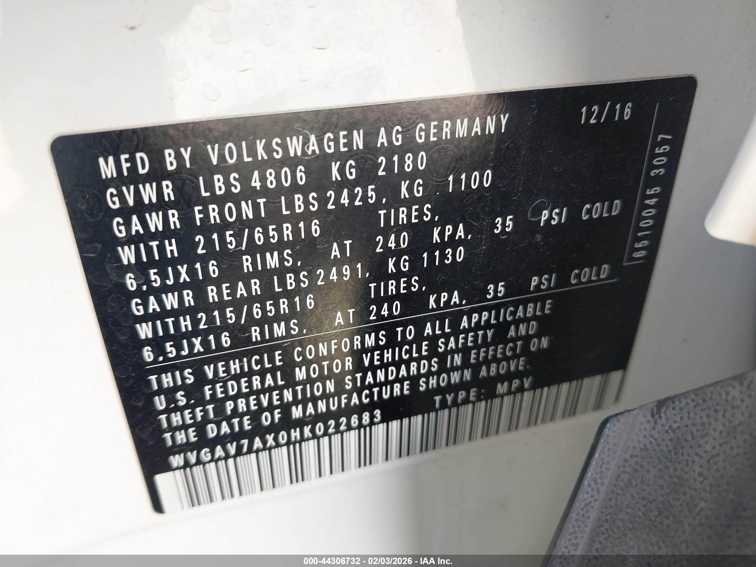 VOLKSWAGEN TIGUAN image 9