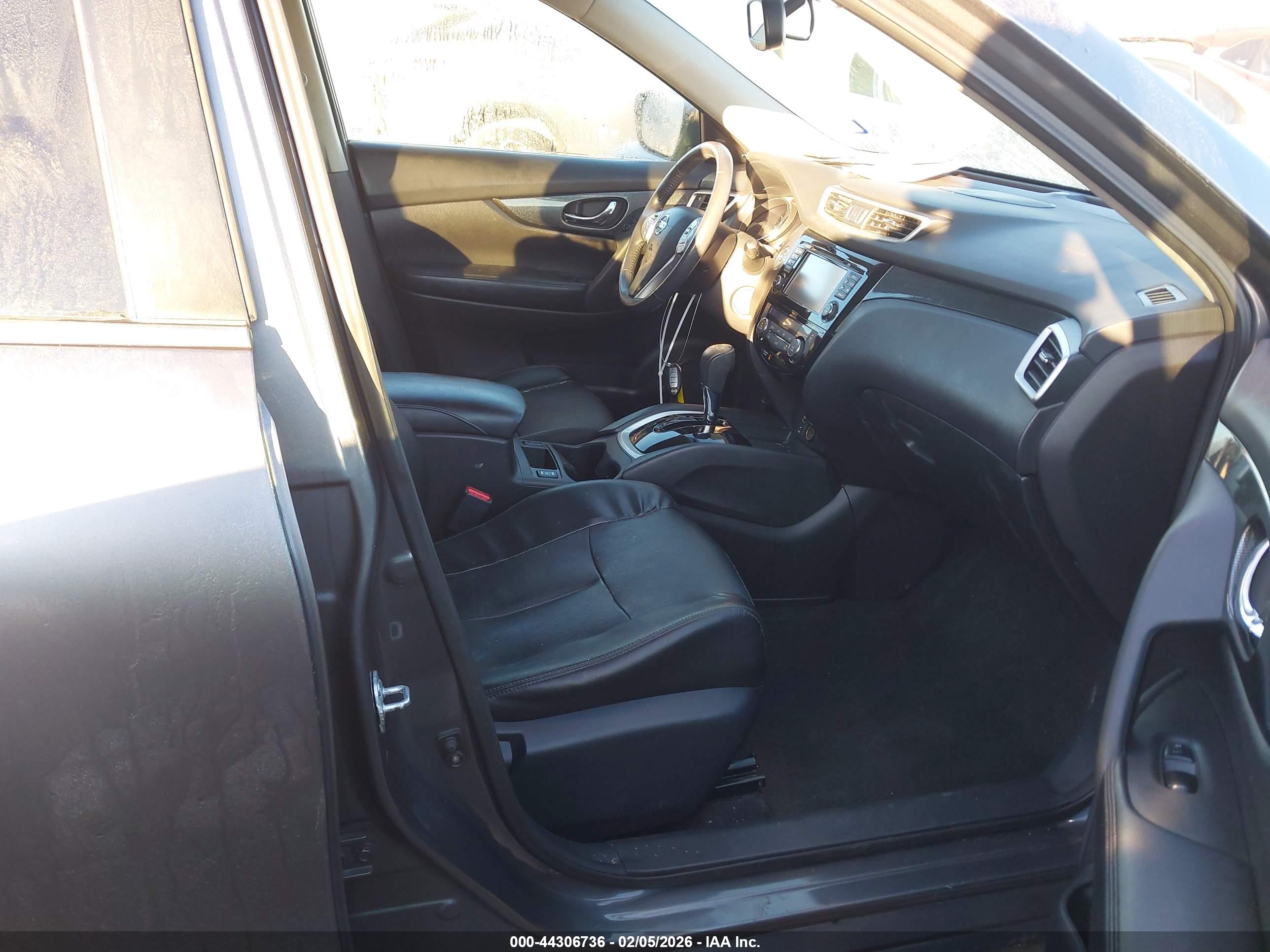 NISSAN ROGUE image 5