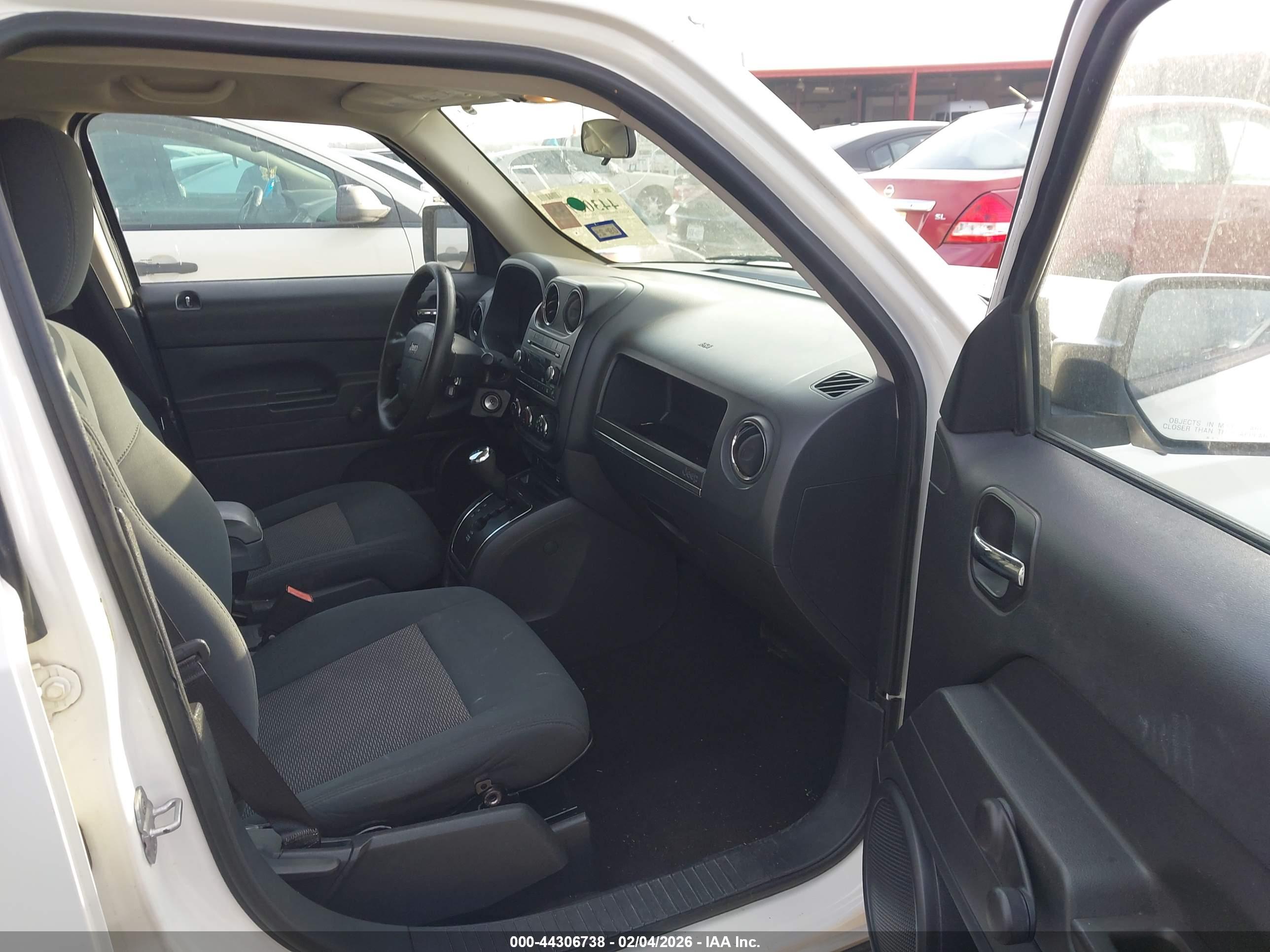 JEEP PATRIOT image 5