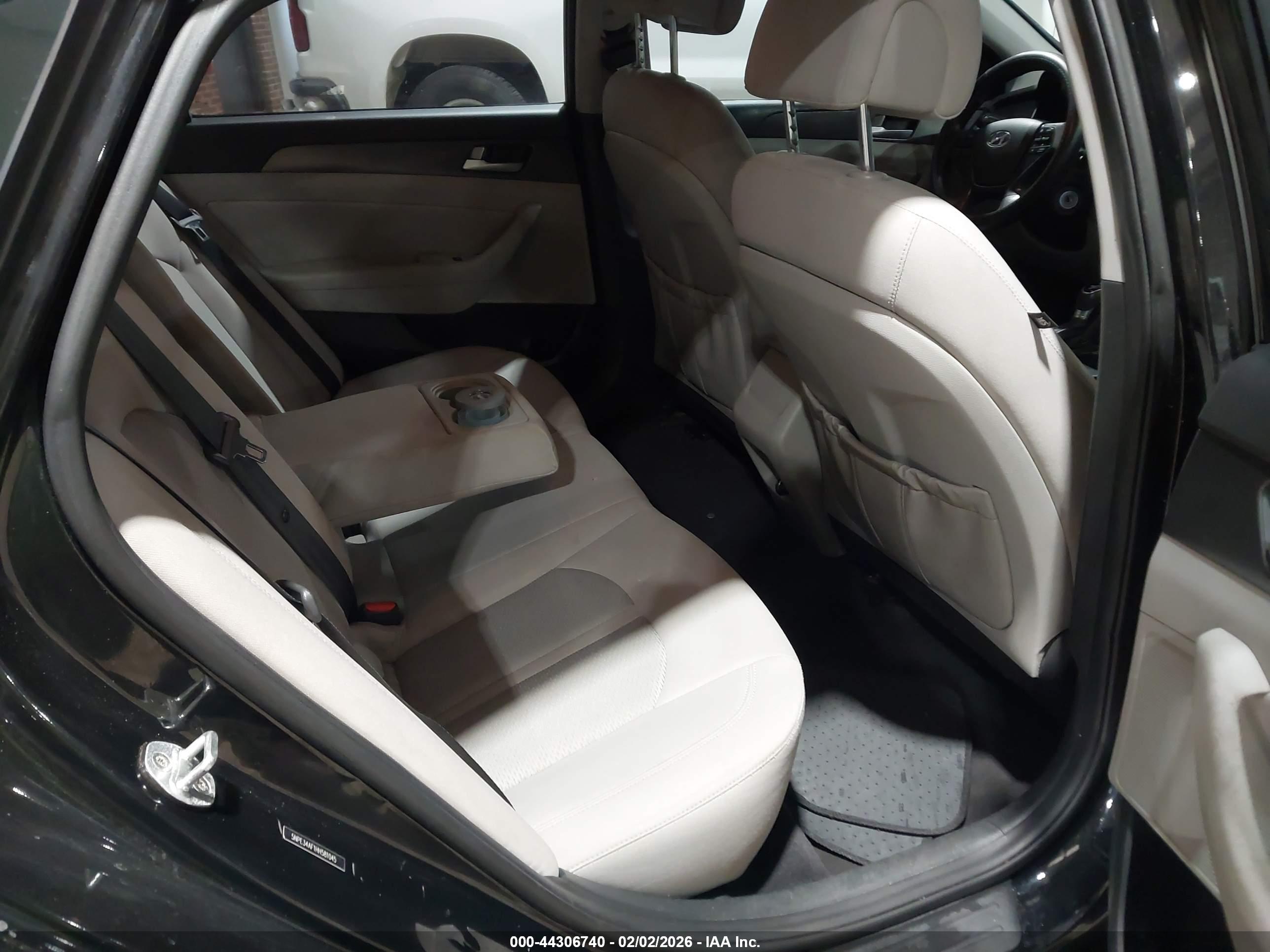 HYUNDAI SONATA image 8