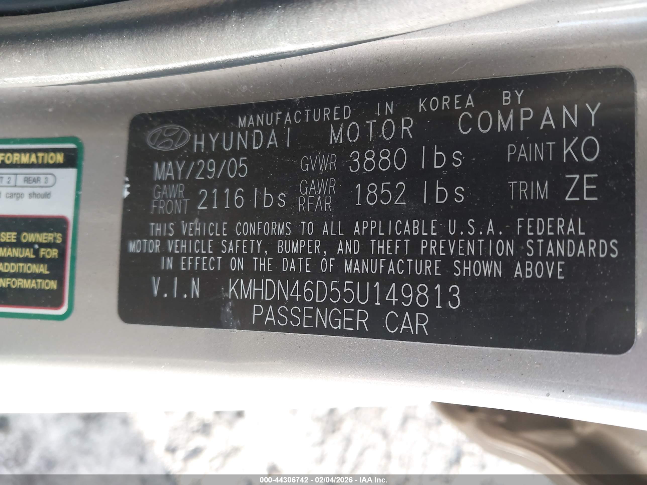 HYUNDAI ELANTRA image 9