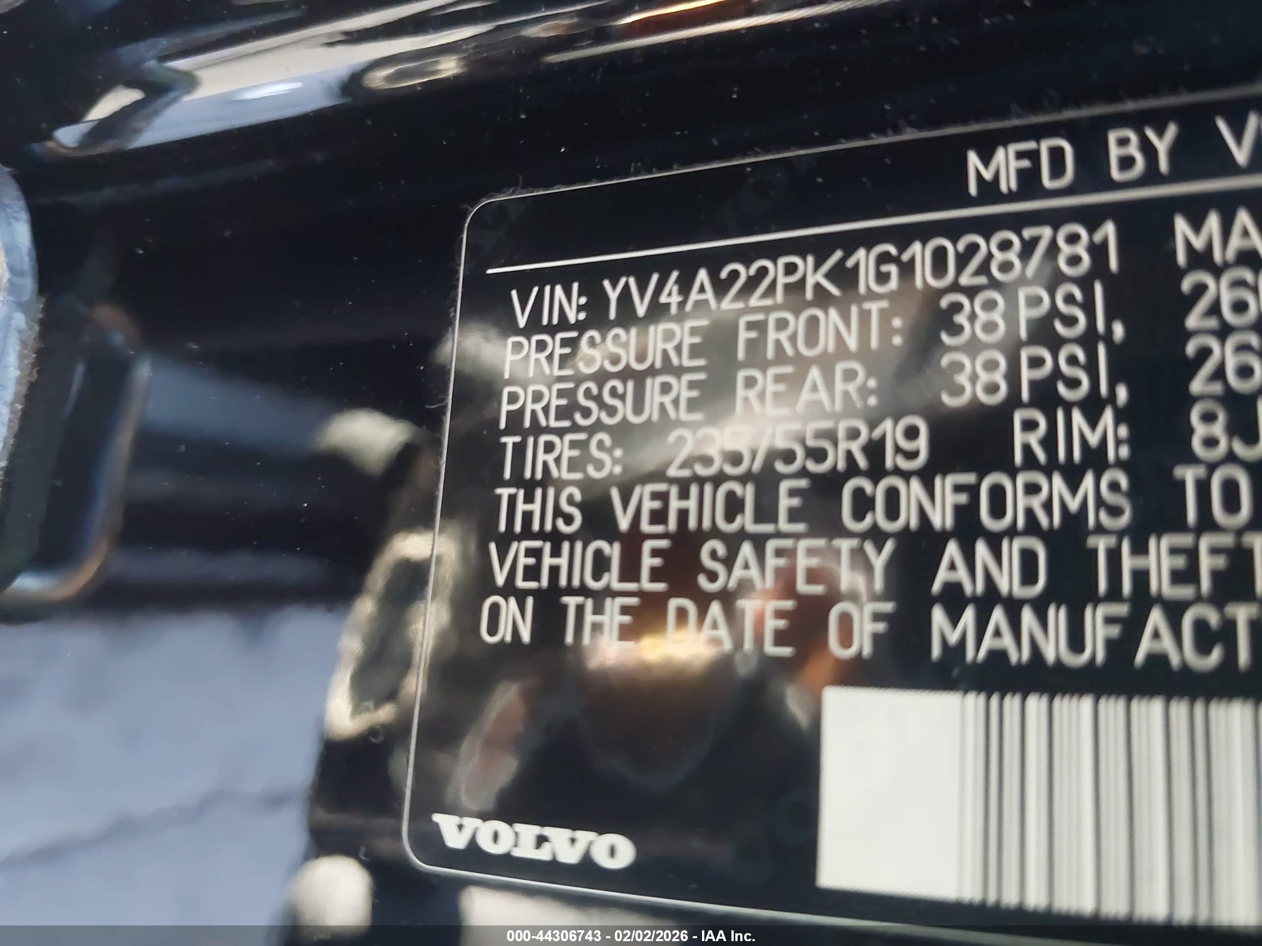 VOLVO XC90 image 9
