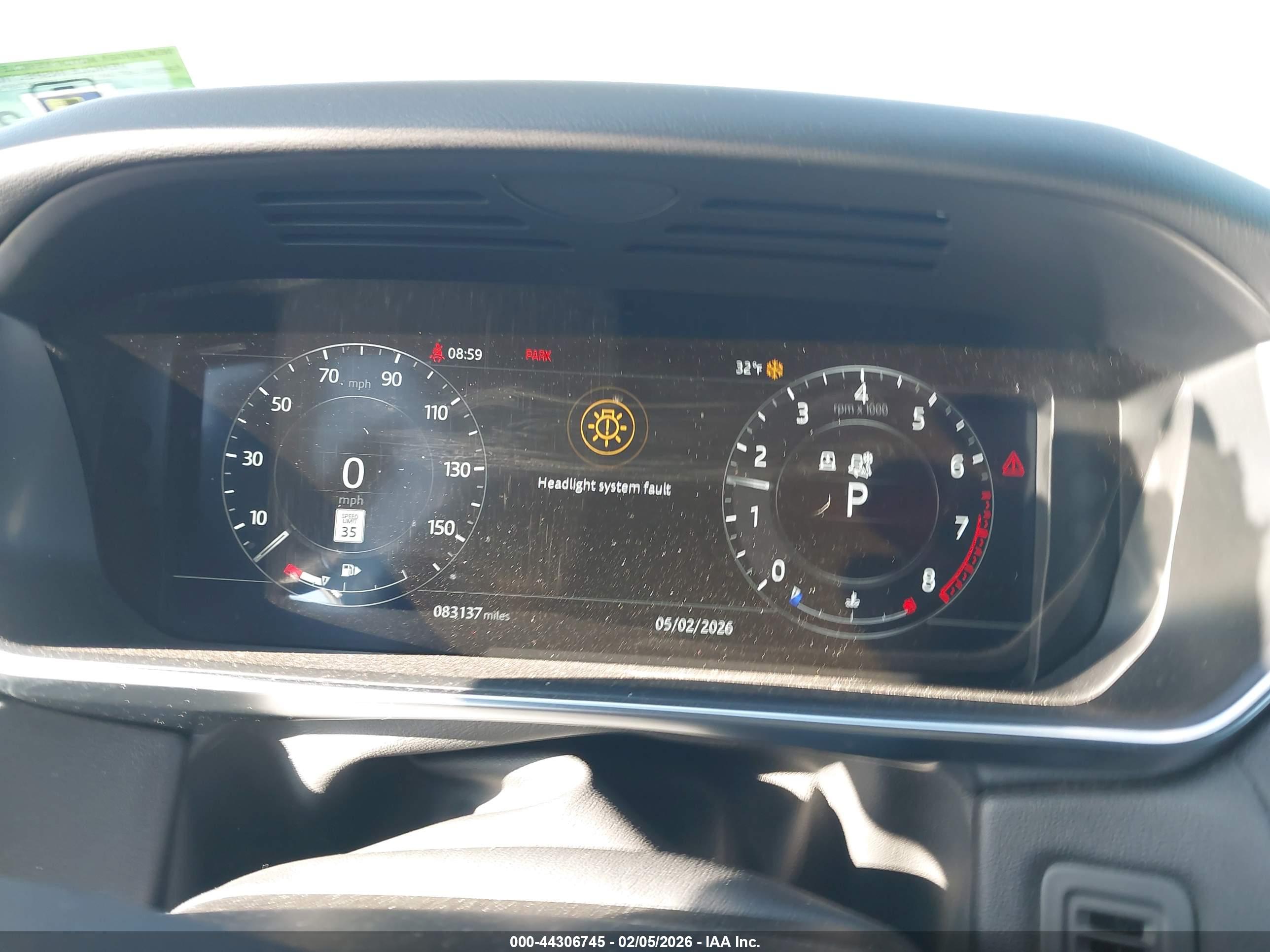 LAND ROVER image 7