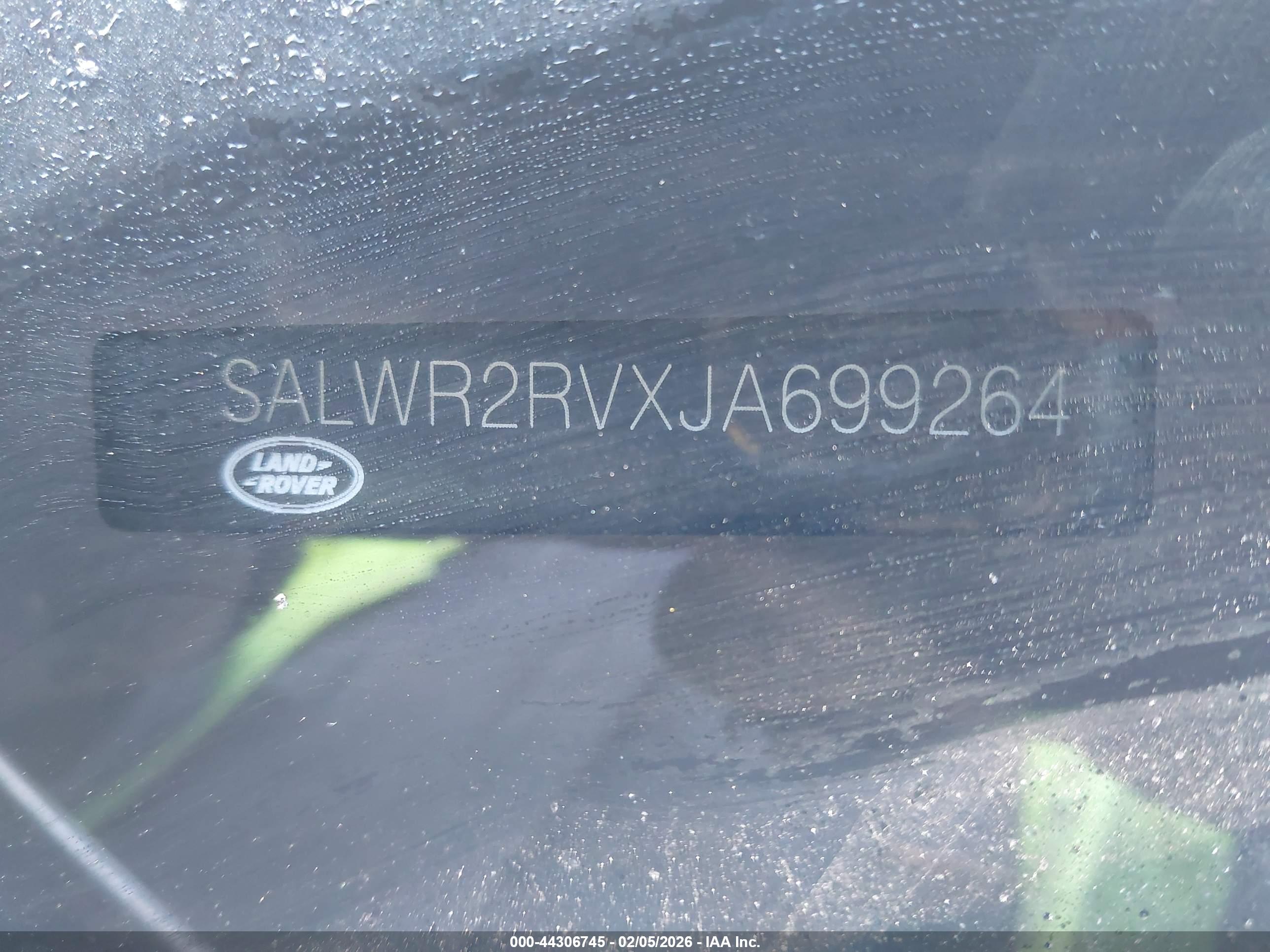 LAND ROVER image 9