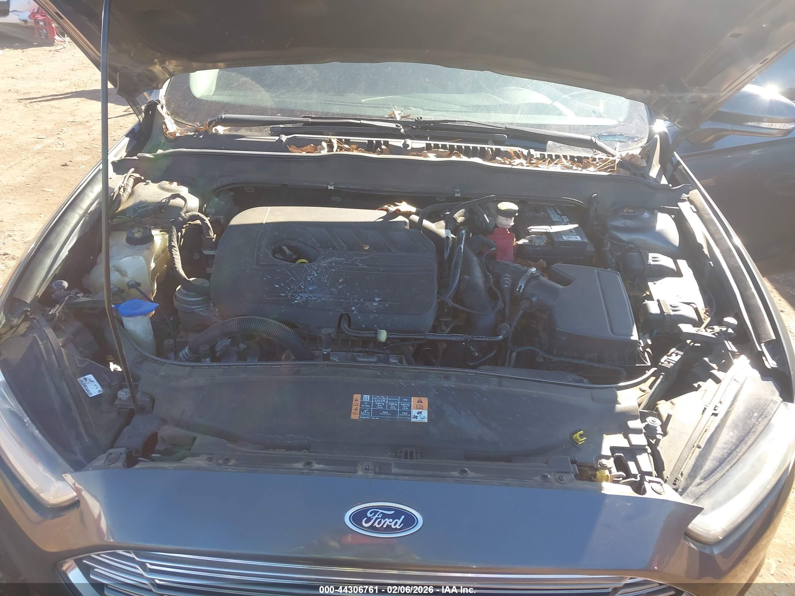 FORD FUSION image 10
