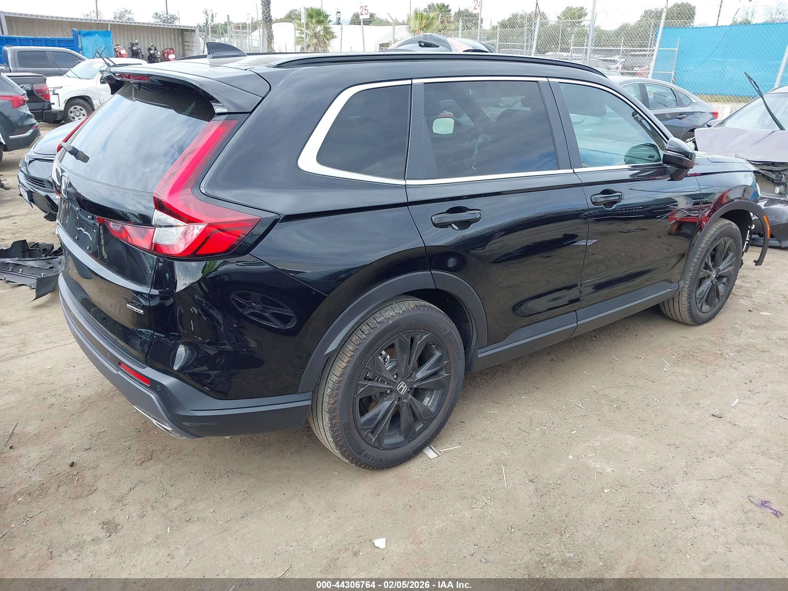 HONDA CR-V image 4