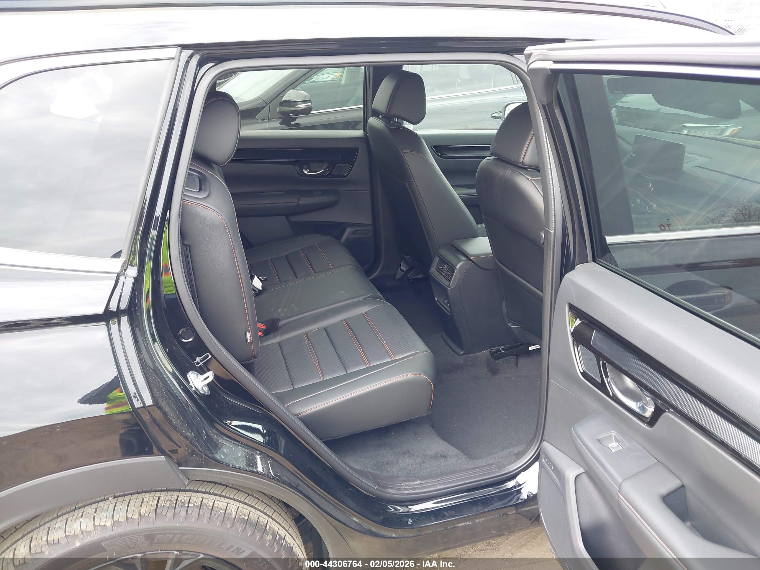 HONDA CR-V image 8