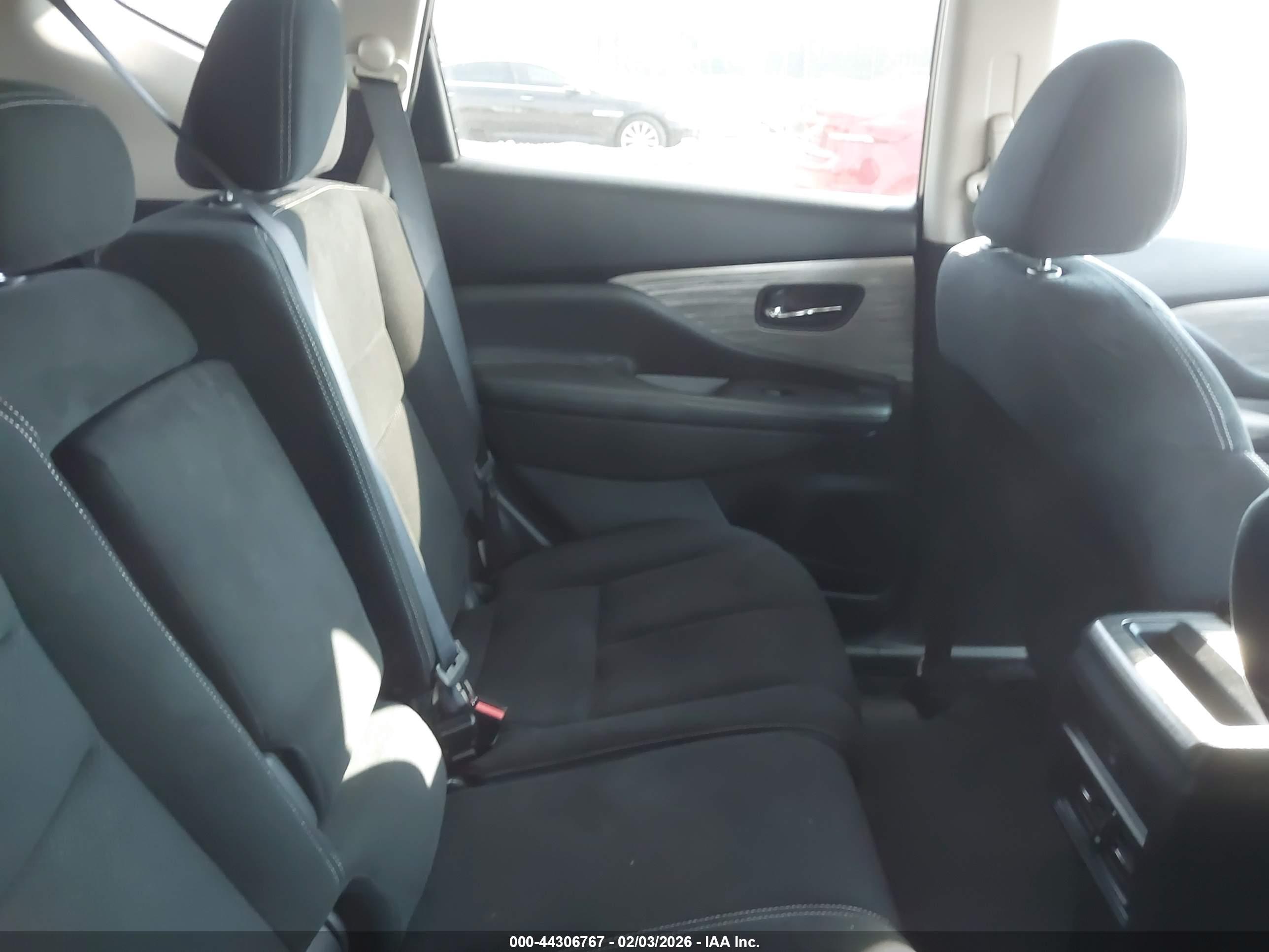 NISSAN MURANO image 8