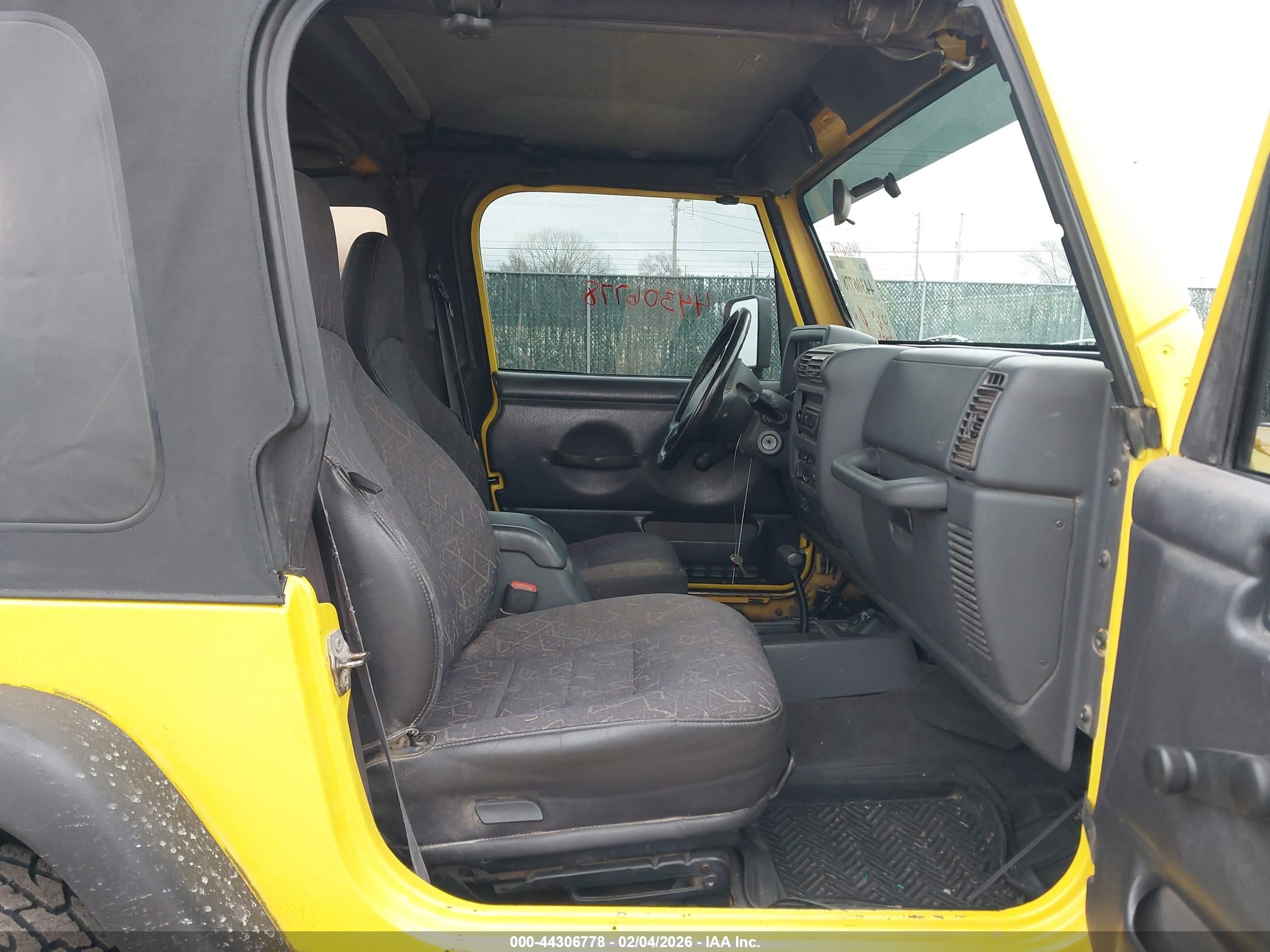 JEEP WRANGLER image 5