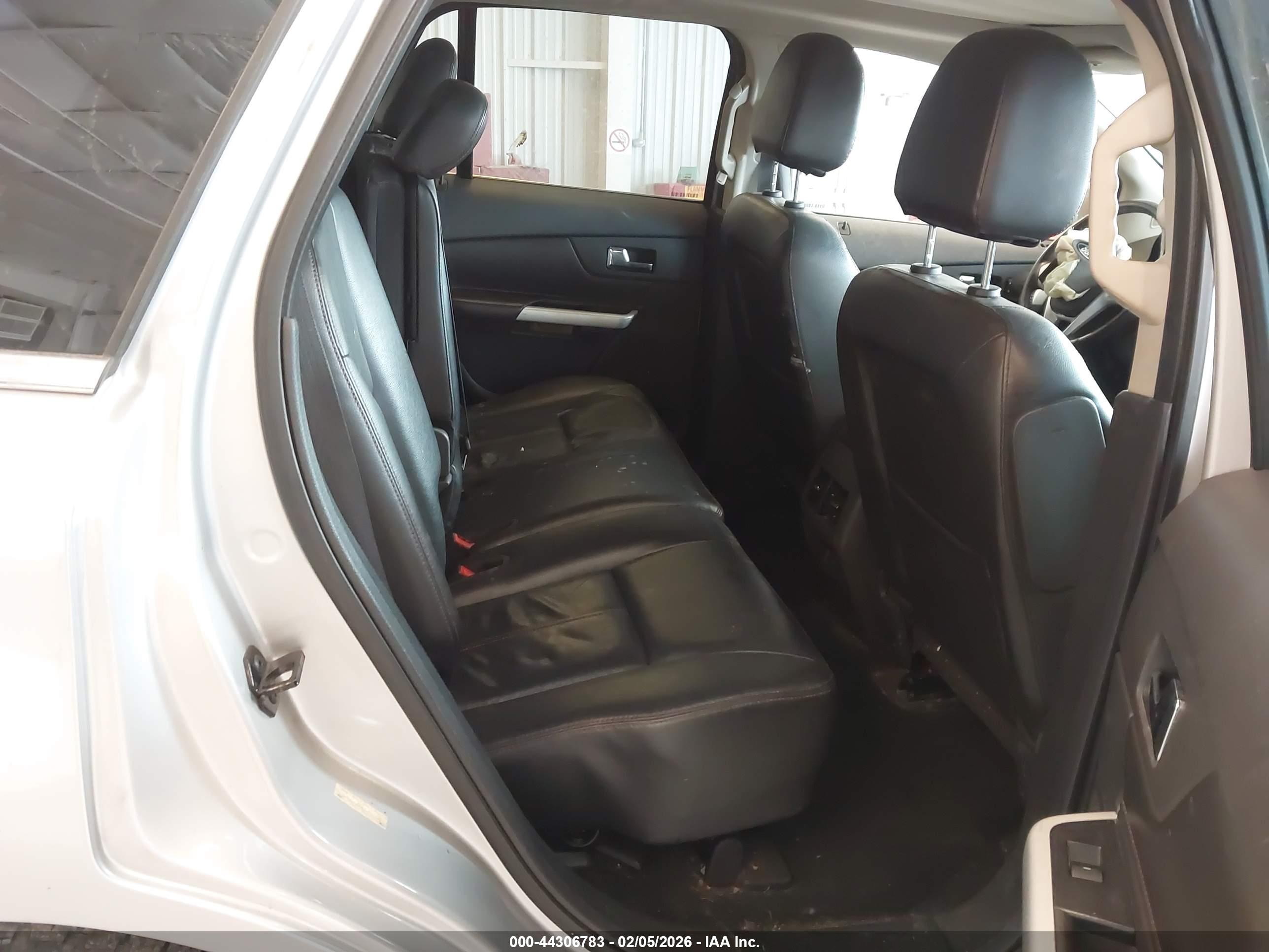 FORD EDGE image 8