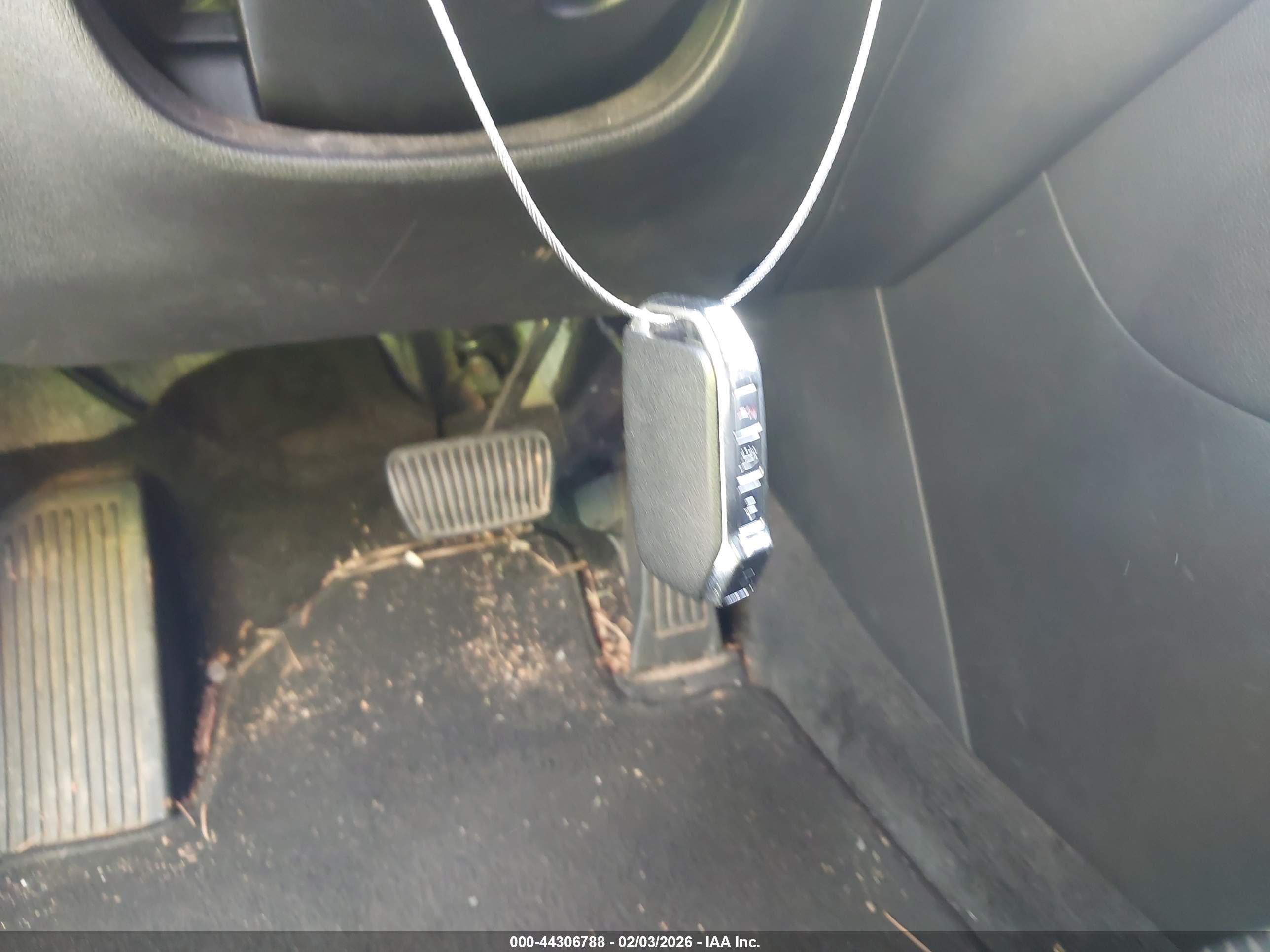 KIA SPORTAGE image 11