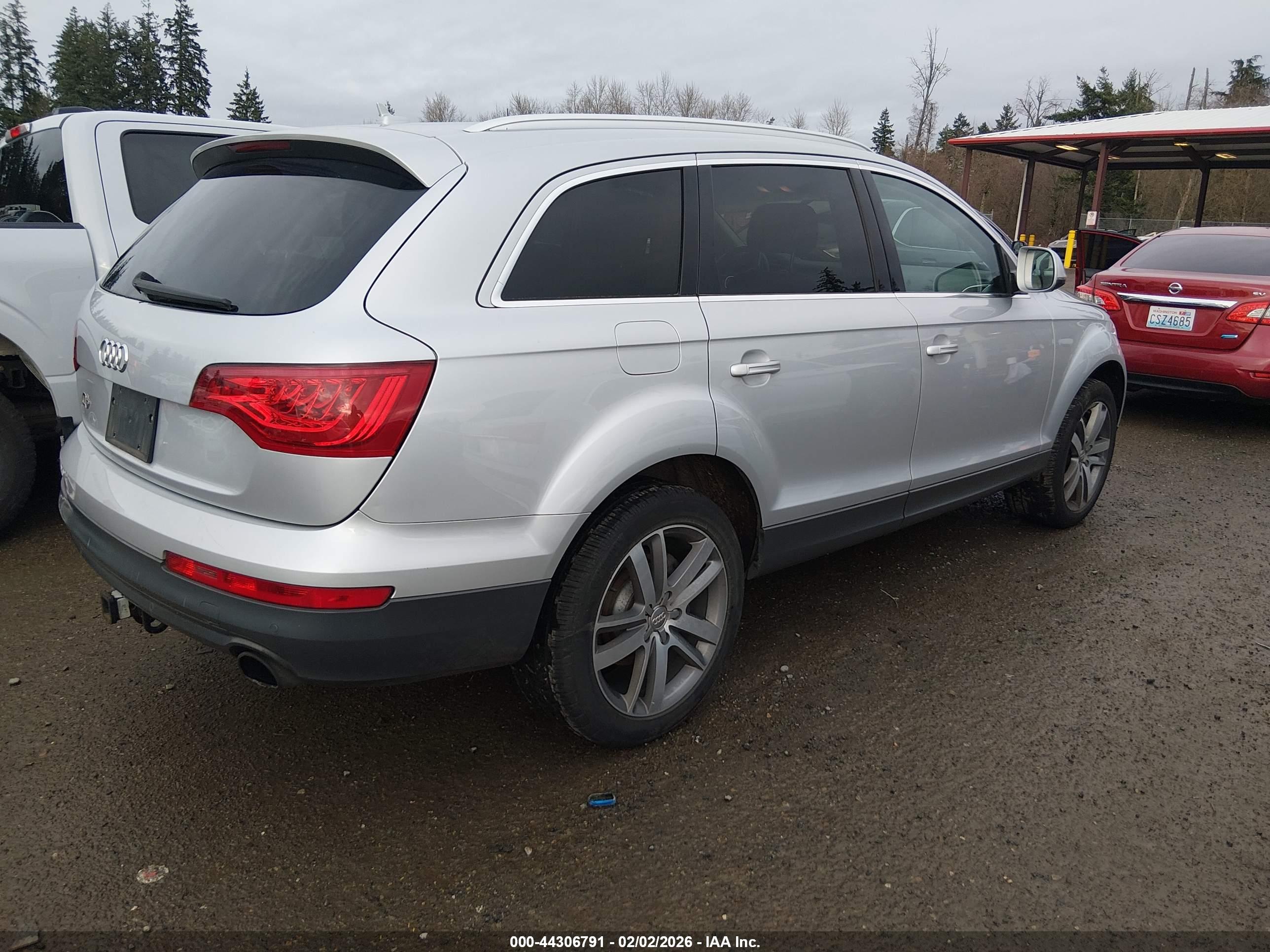 AUDI Q7 image 4
