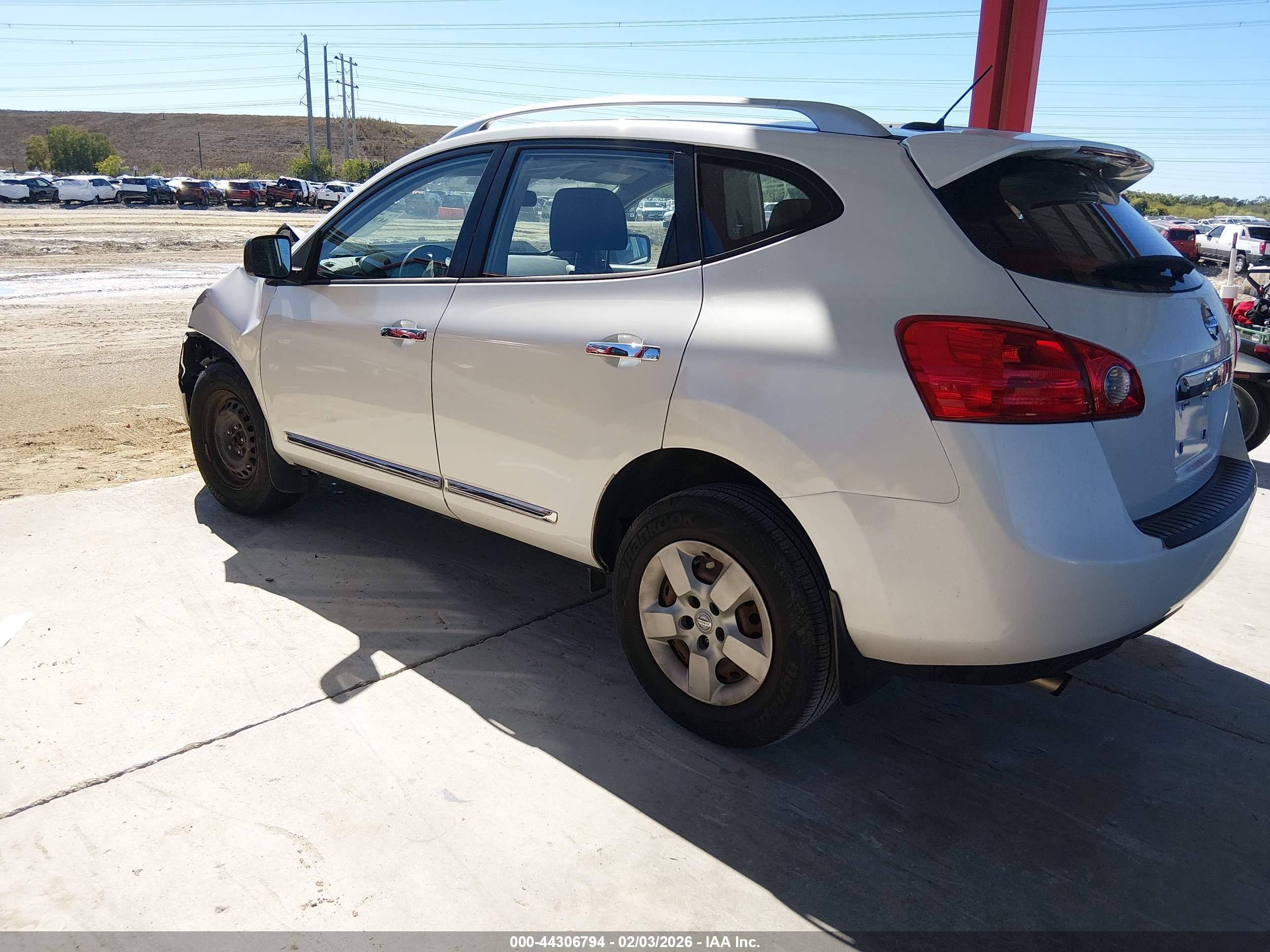 NISSAN ROGUE image 3