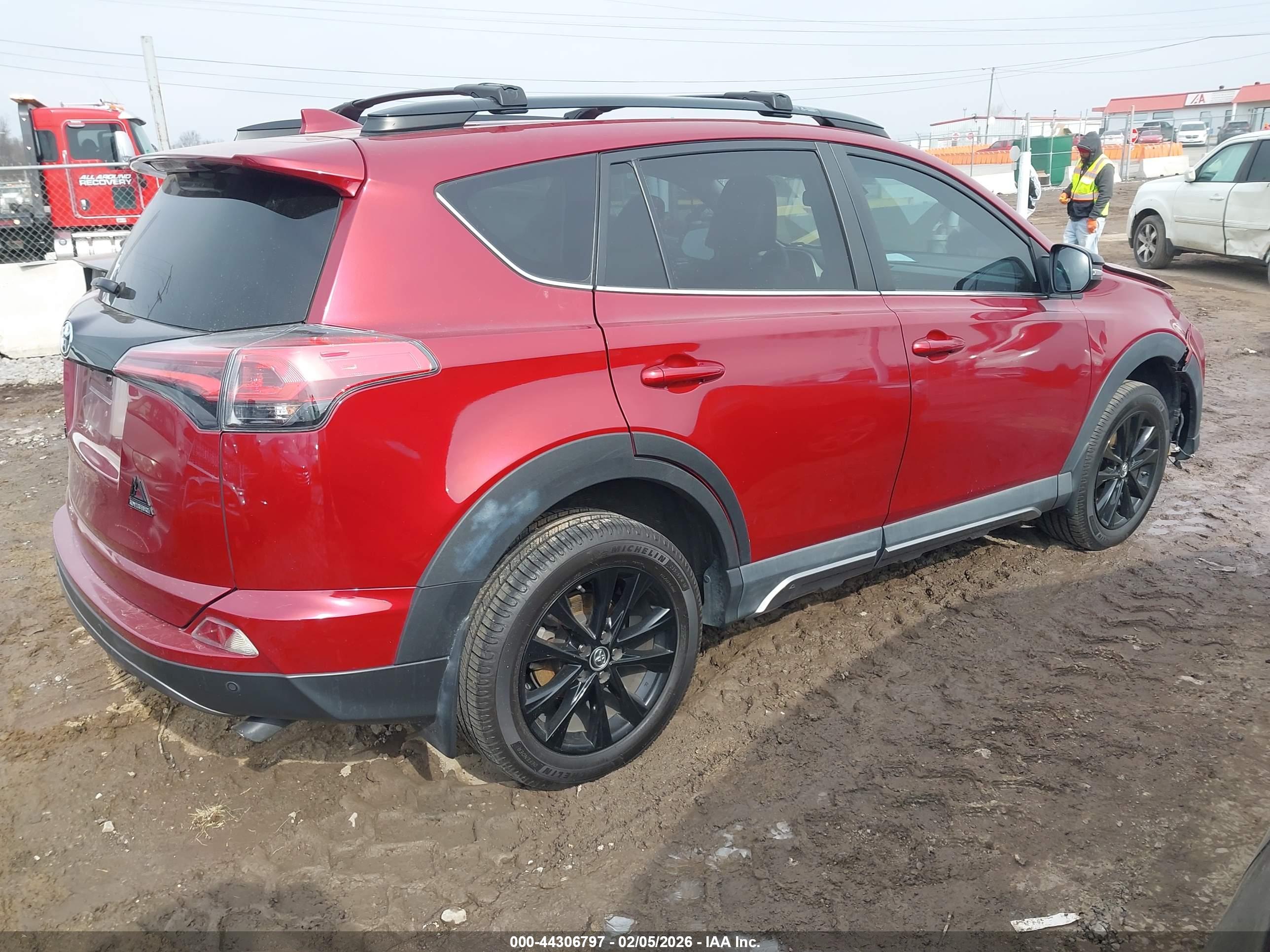 TOYOTA RAV4 image 4