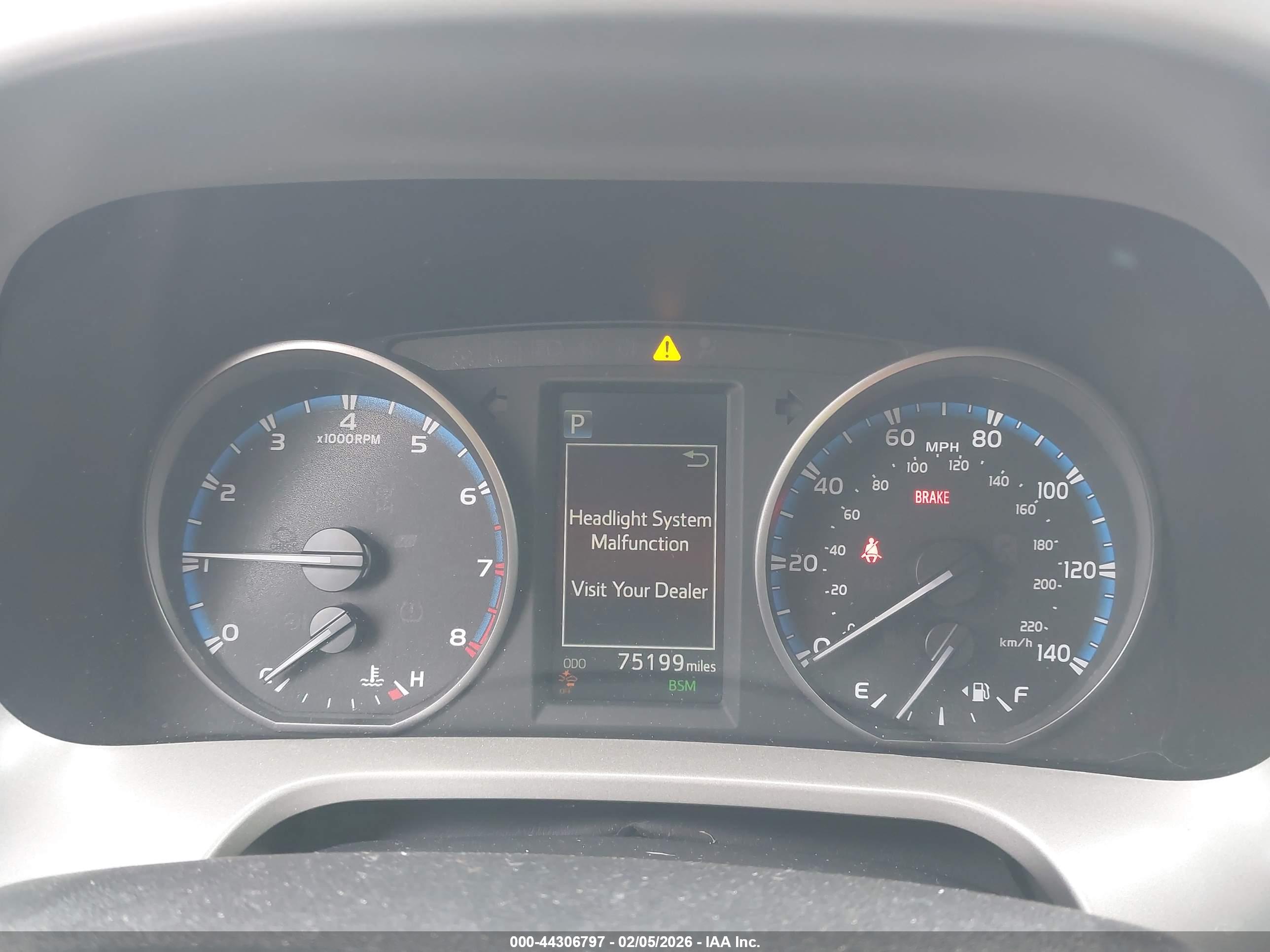 TOYOTA RAV4 image 7