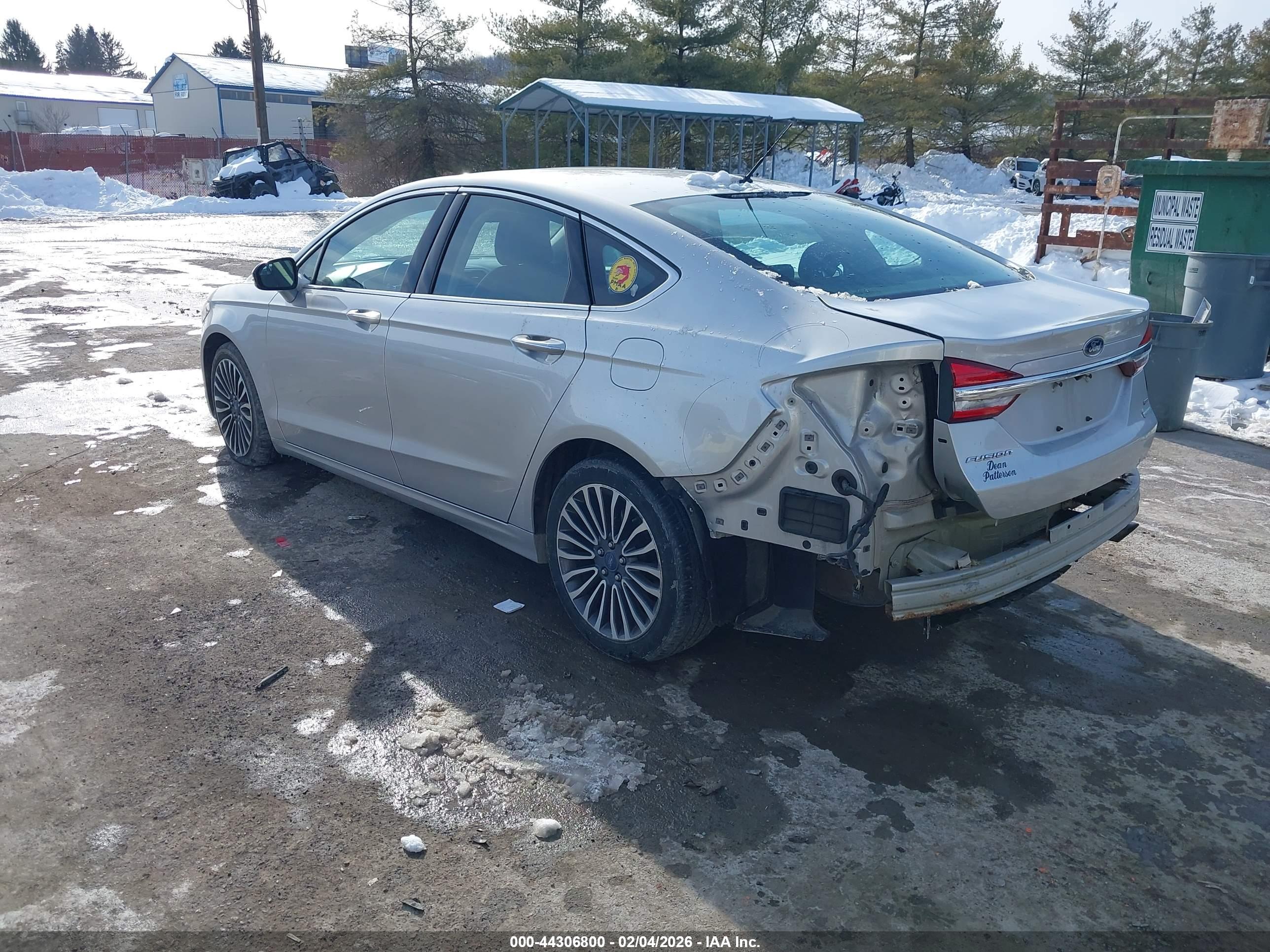 FORD FUSION image 3