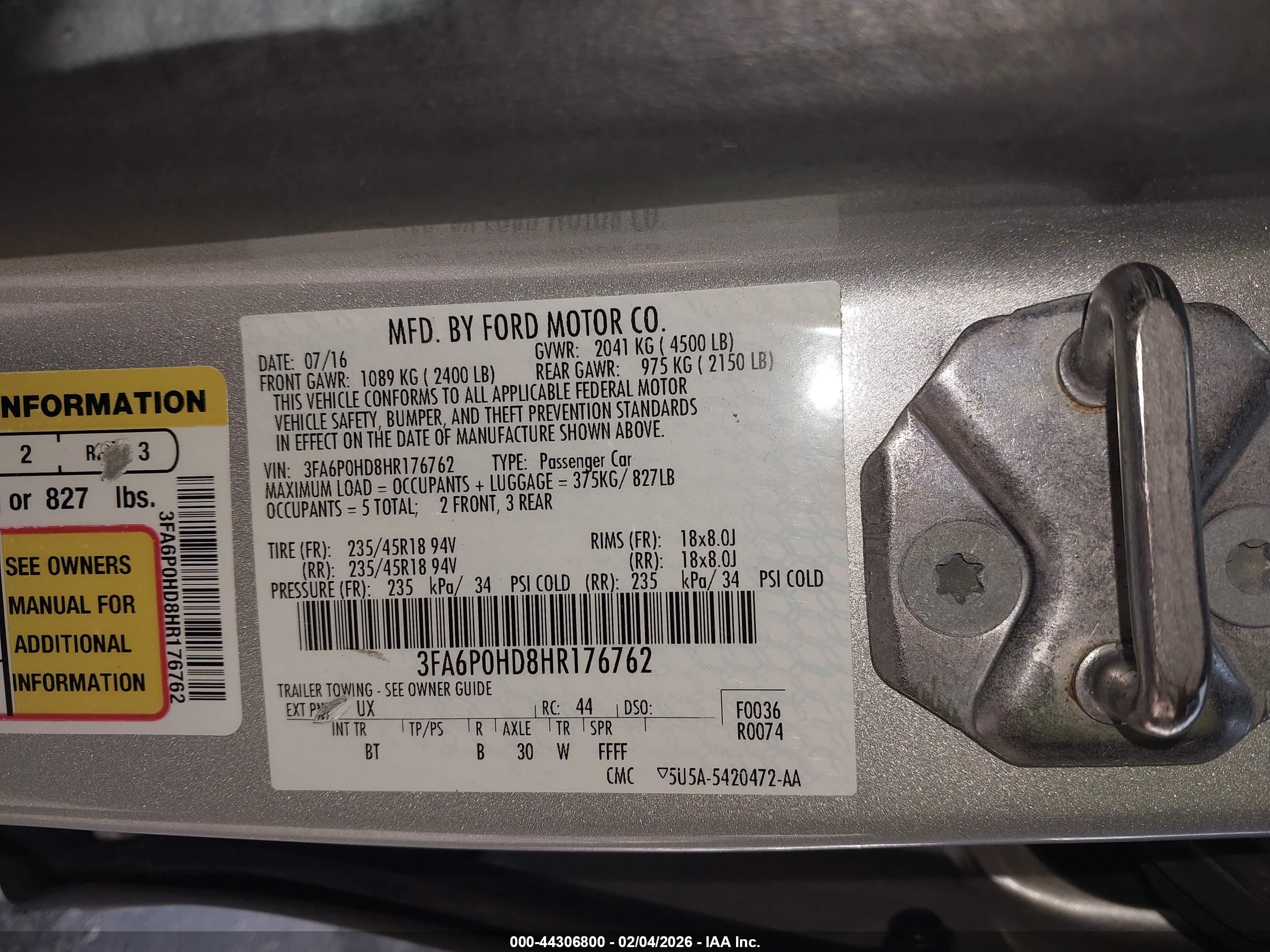 FORD FUSION image 9