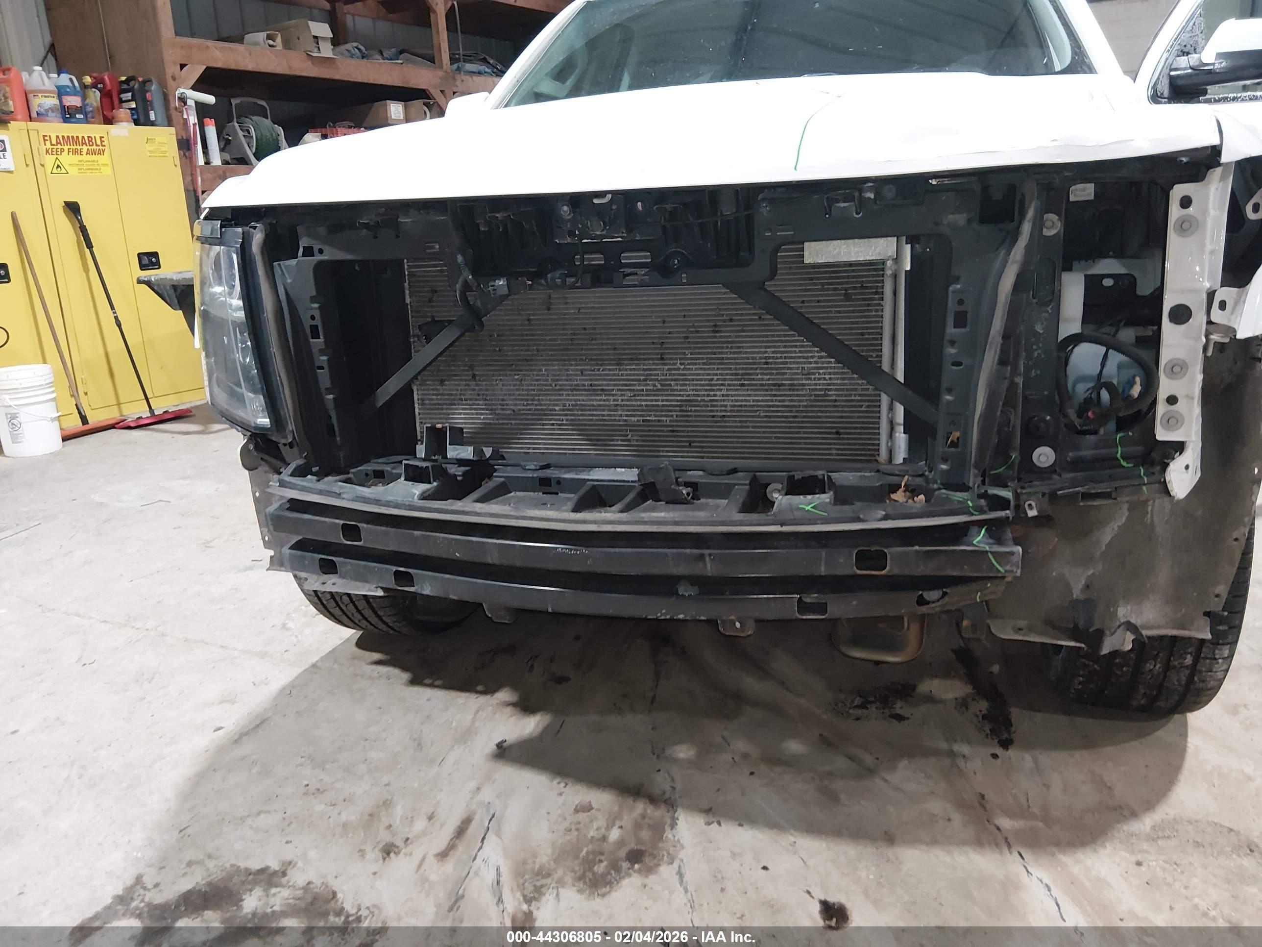 CHEVROLET SUBURBAN image 6
