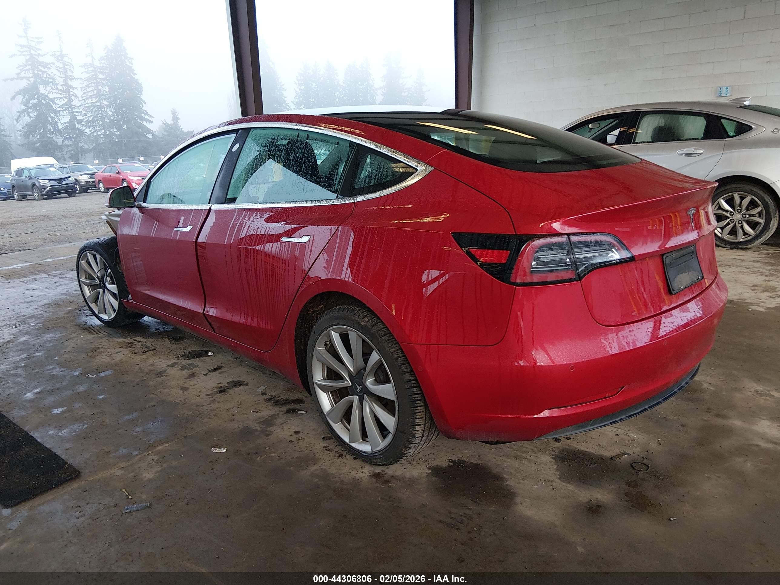 TESLA MODEL image 3