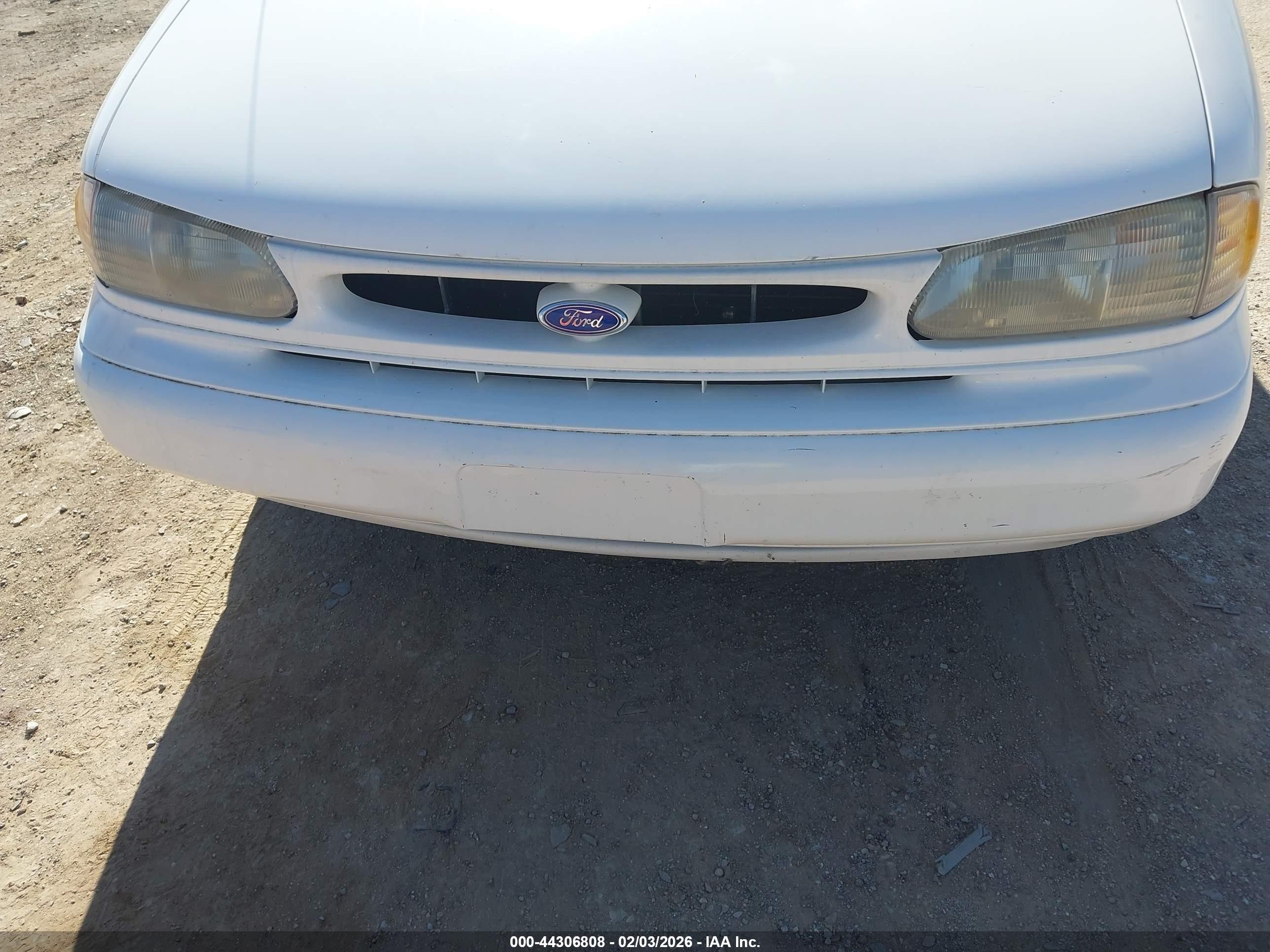 FORD WINDSTAR image 6
