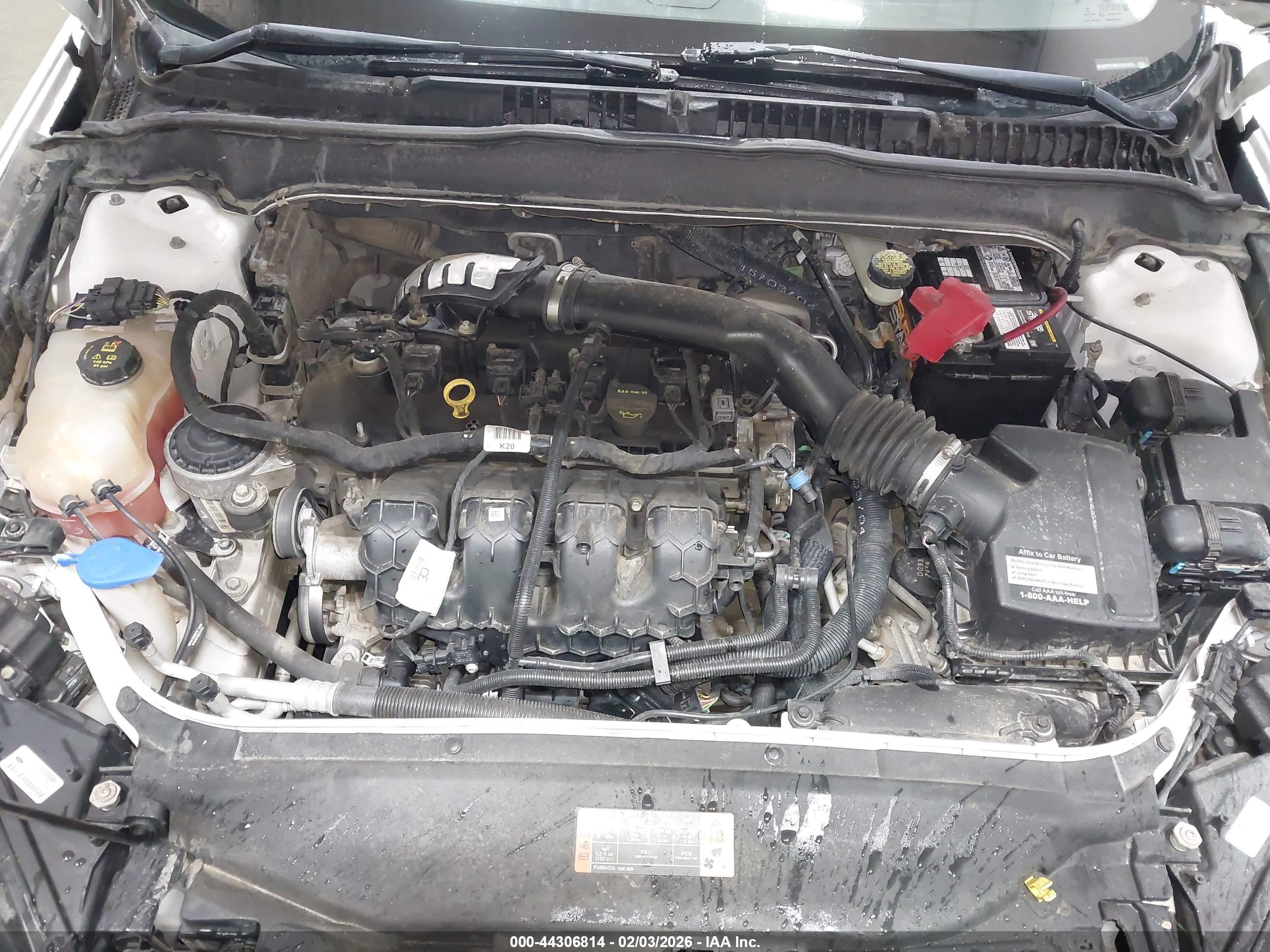 FORD FUSION image 10