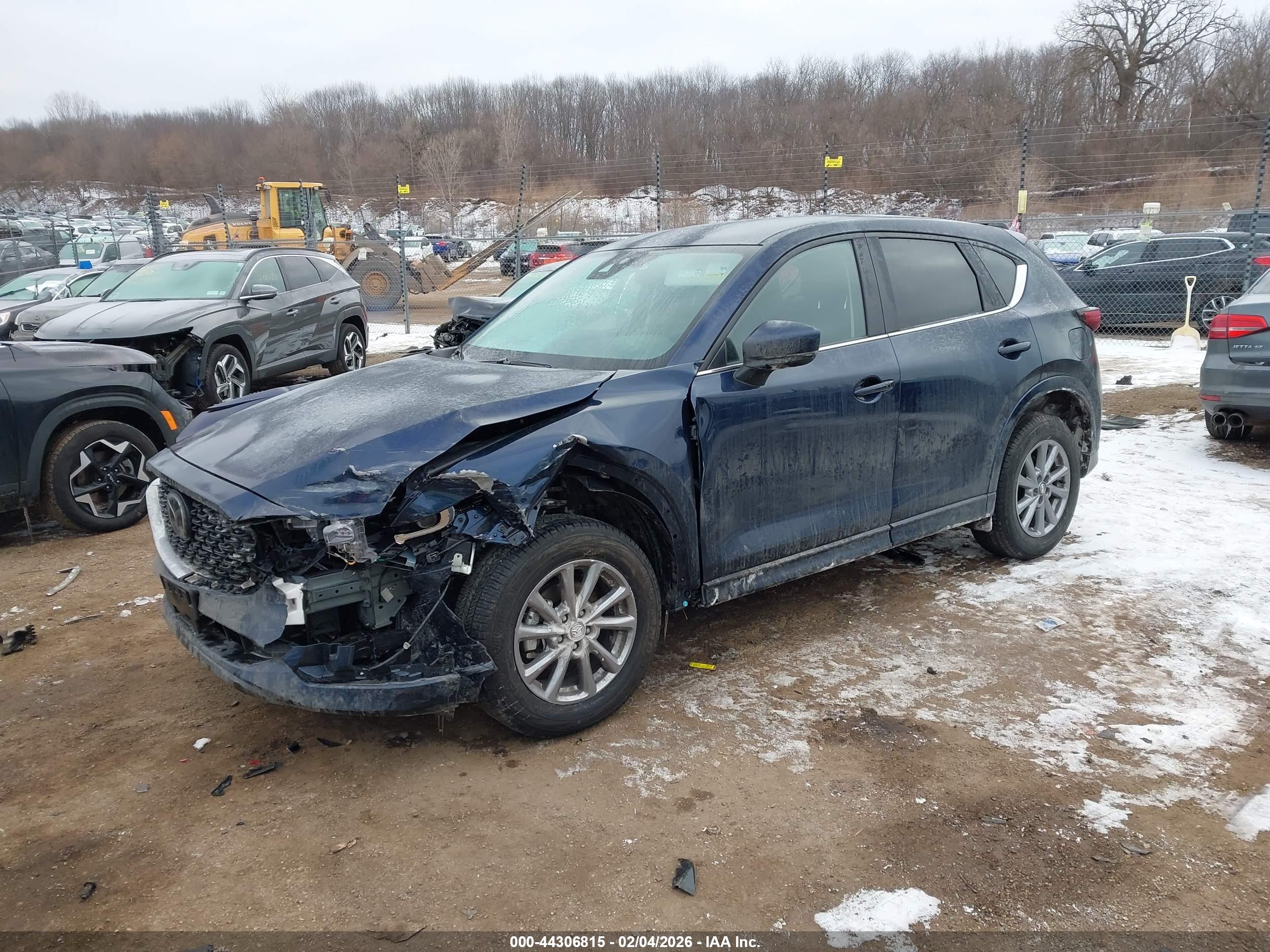 MAZDA CX-5 image 2