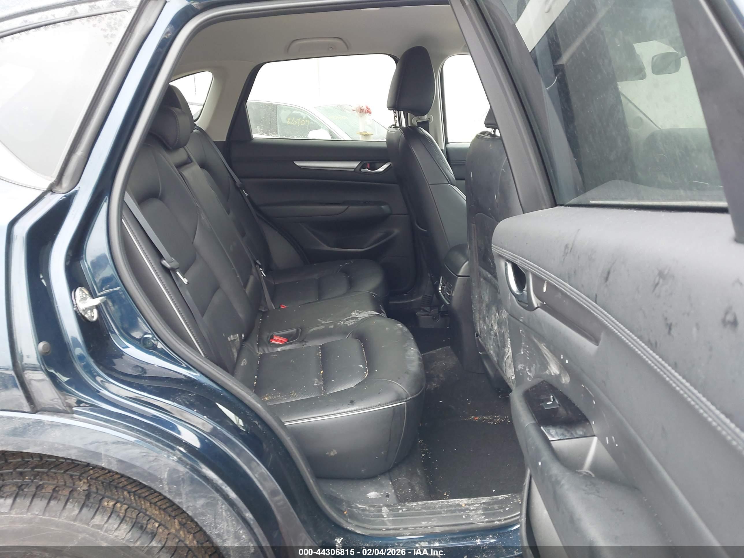 MAZDA CX-5 image 8