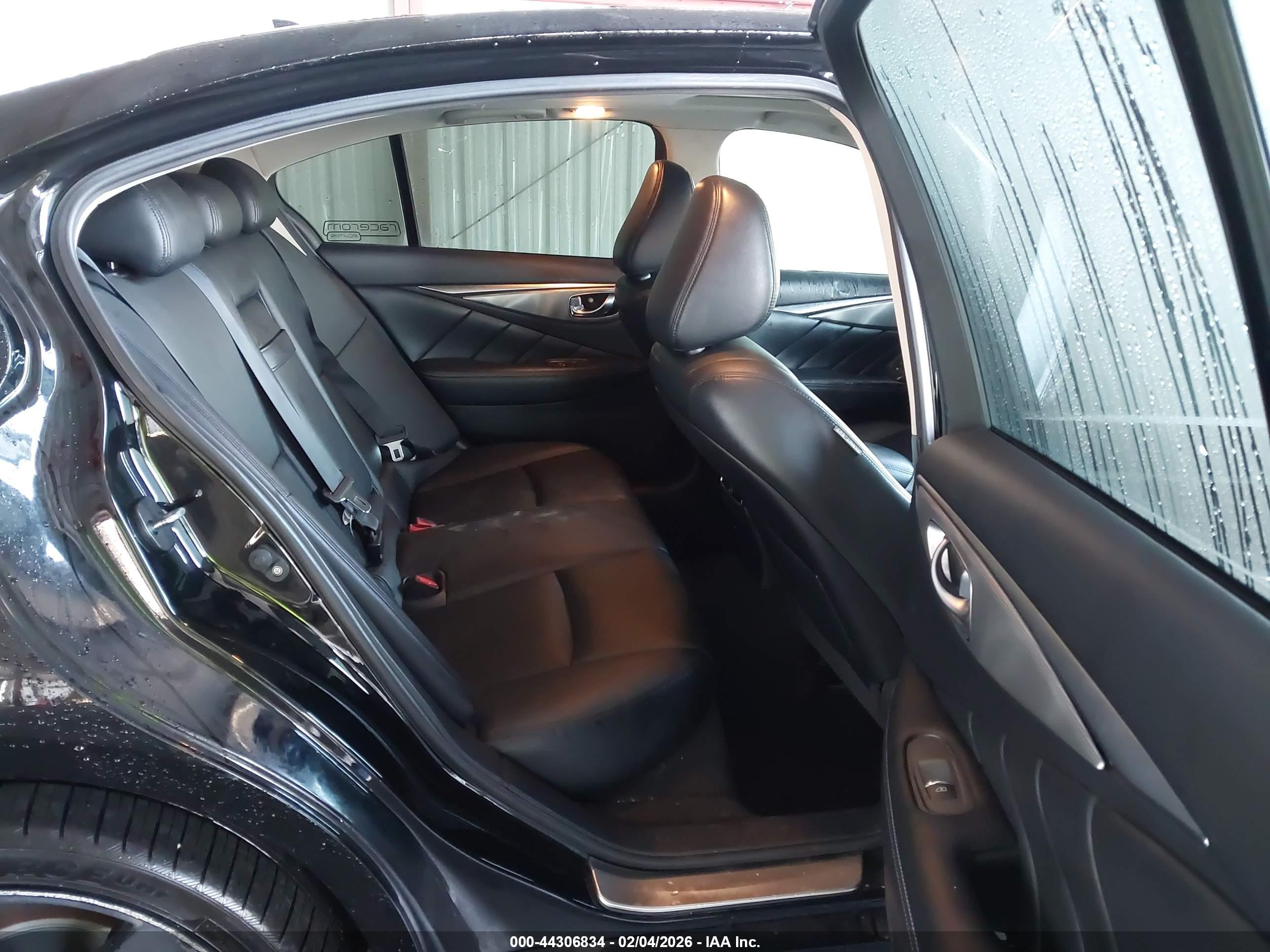 INFINITI Q50 image 8