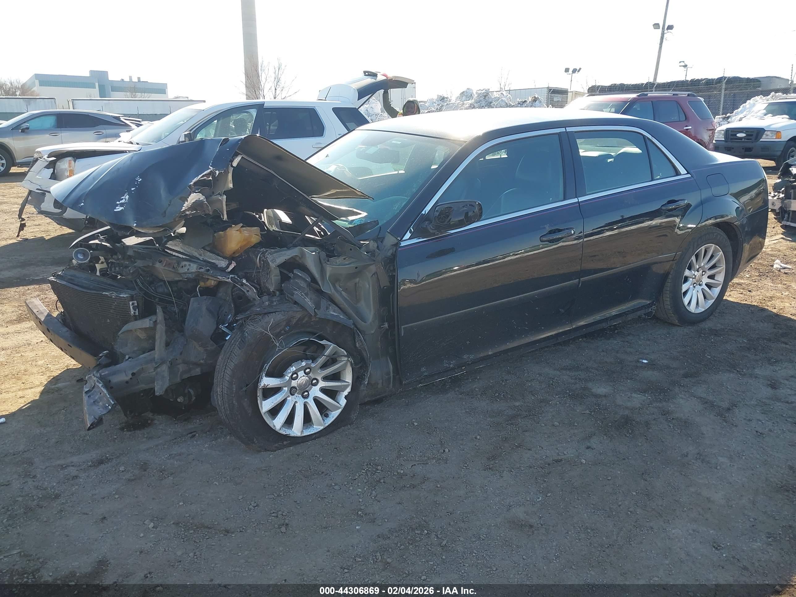 CHRYSLER 300 image 2